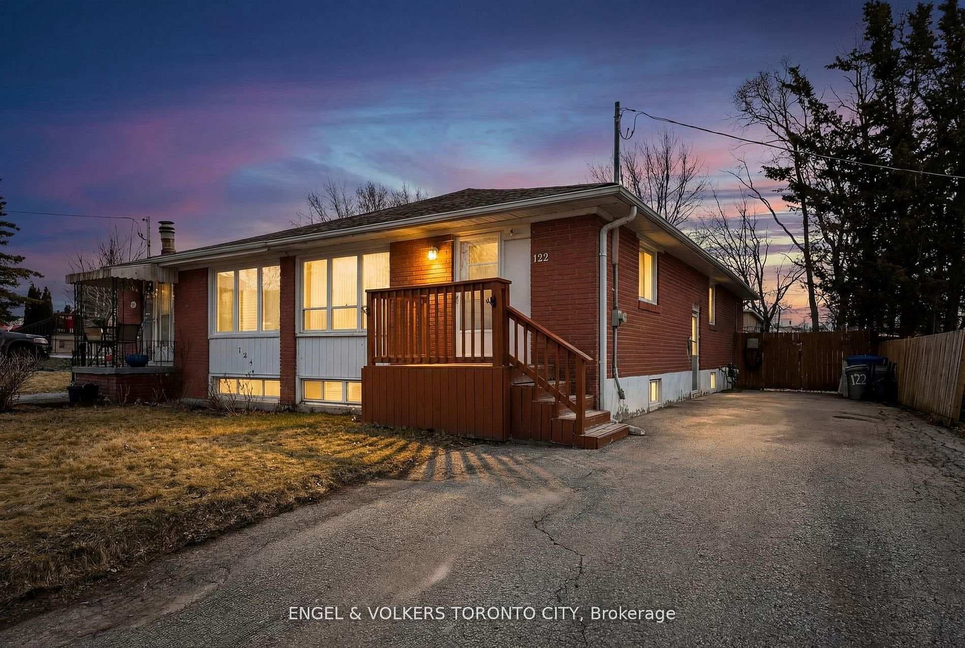 122 Septonne Avenue, Newmarket
