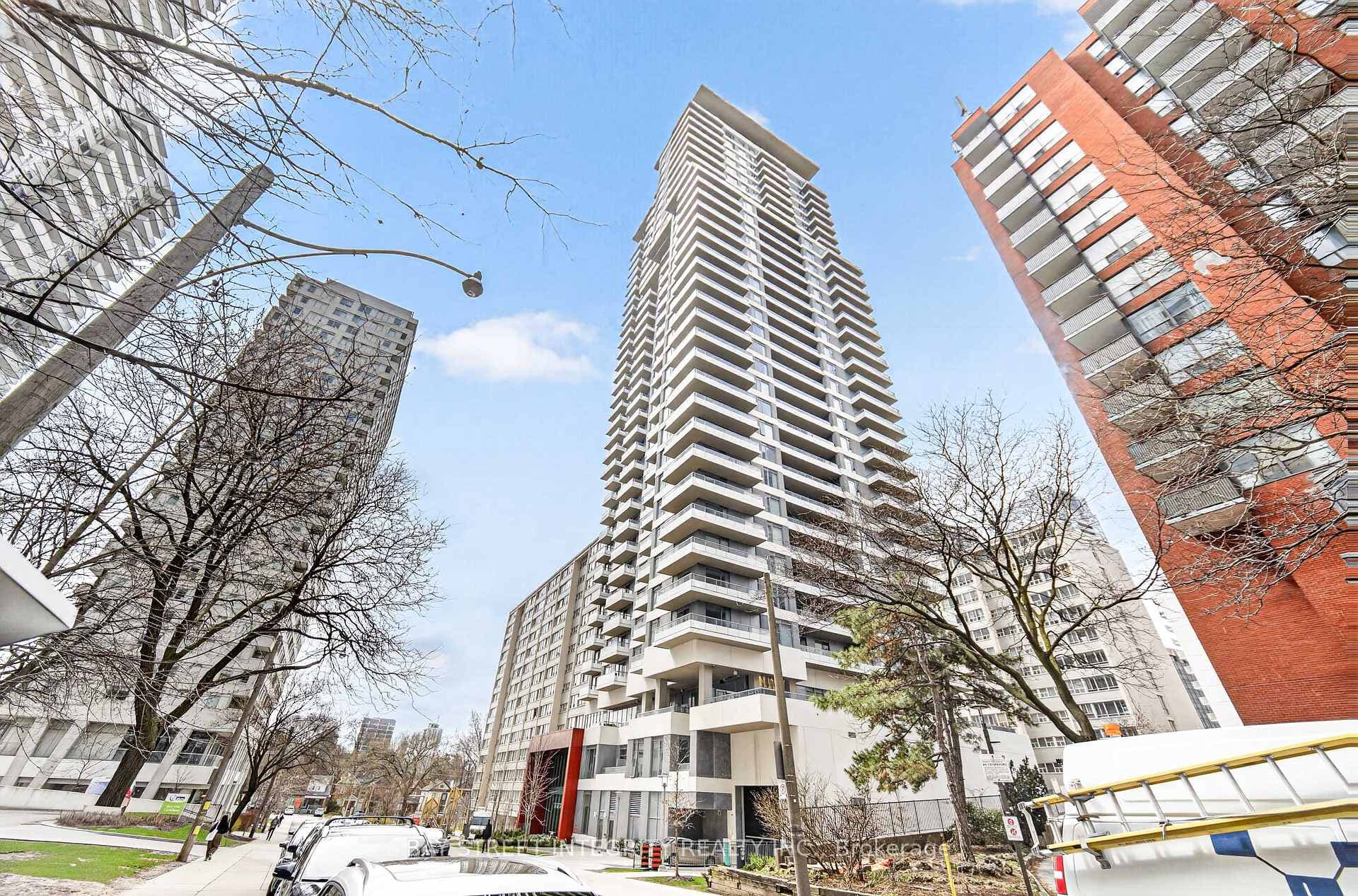 50 Dunfield Avenue Unit 1720, Leaside / Davisville, ON M4S 0E4 - Photo 1