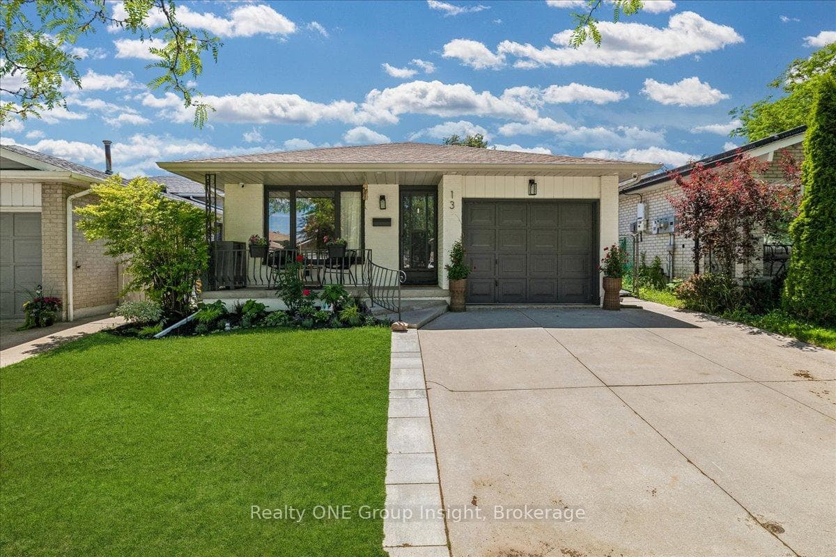 13 Salina Place, Hamilton, ON L8G 4L4 - Photo 1
