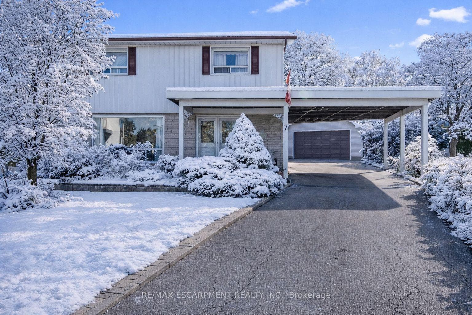 7 Delverton Place, Hillcrest Village / Bayview Village, ON M2S 1Y5 - Photo 1