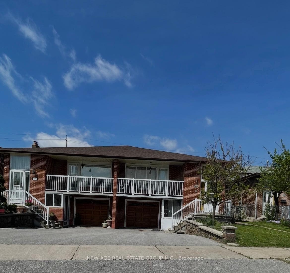 112 Anthia Drive, Toronto W05