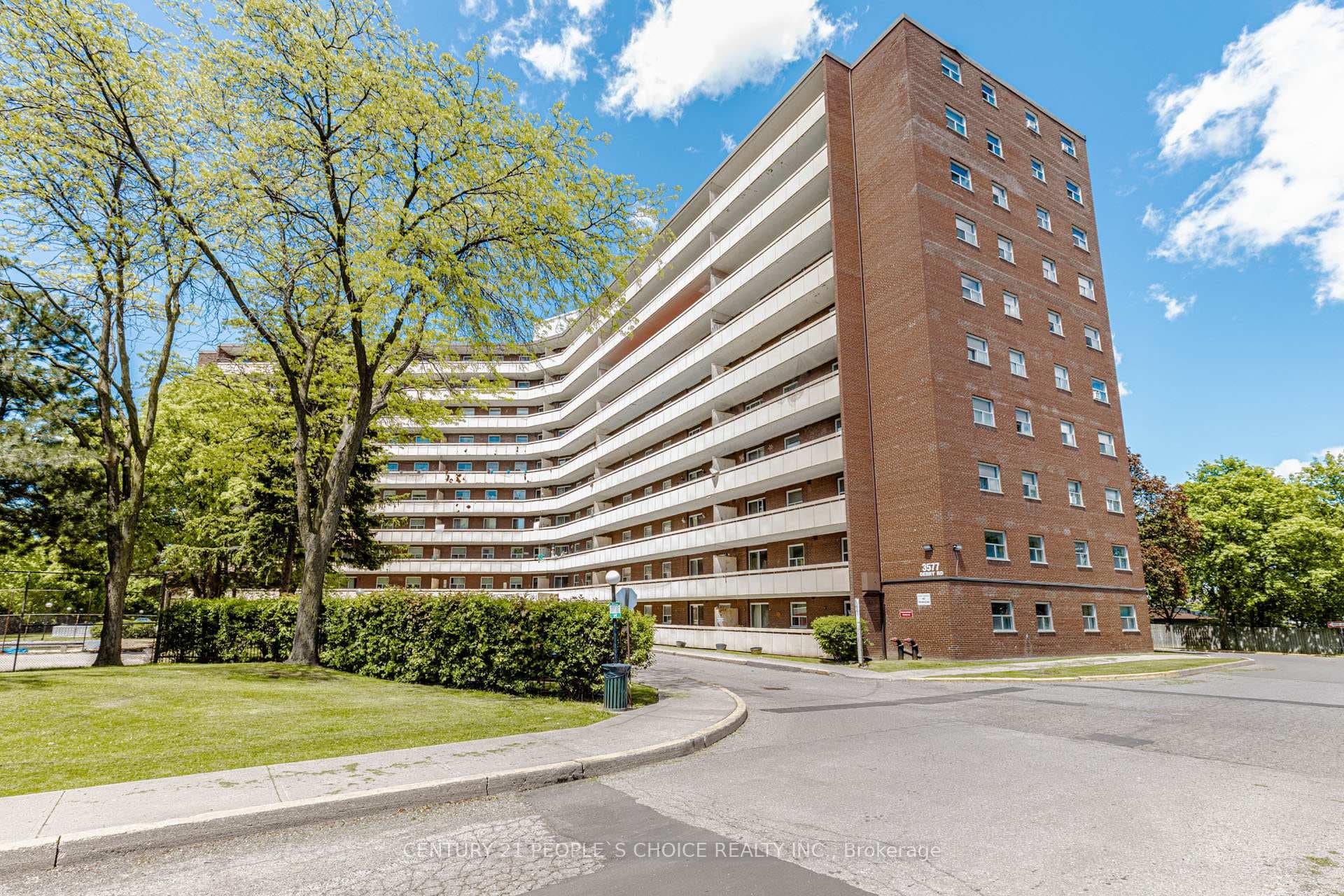 3577 Derry Road Unit 906, Mississauga, ON L4T 1B3 - Photo 1
