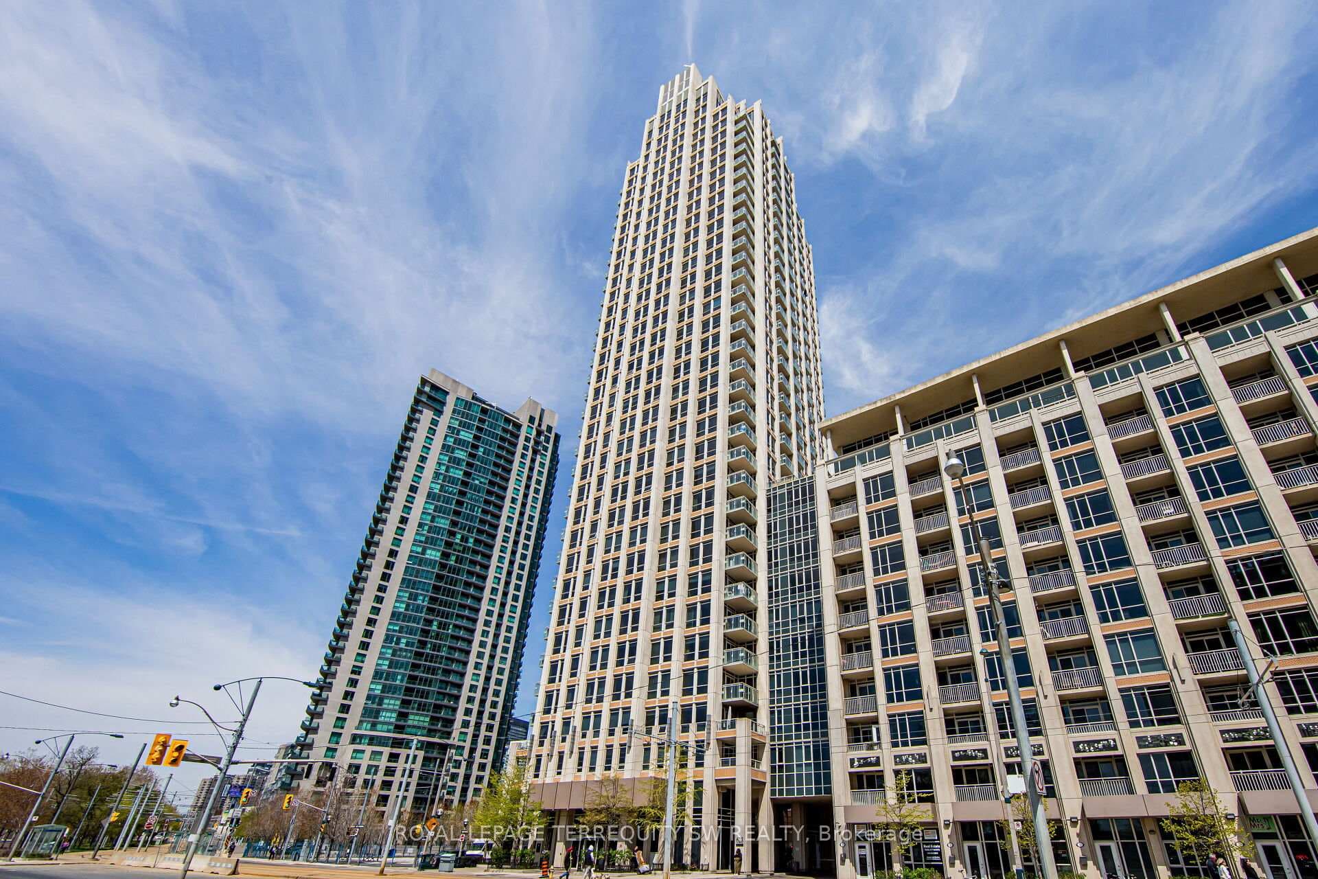 628 Fleet Street Unit 3207, Toronto C01