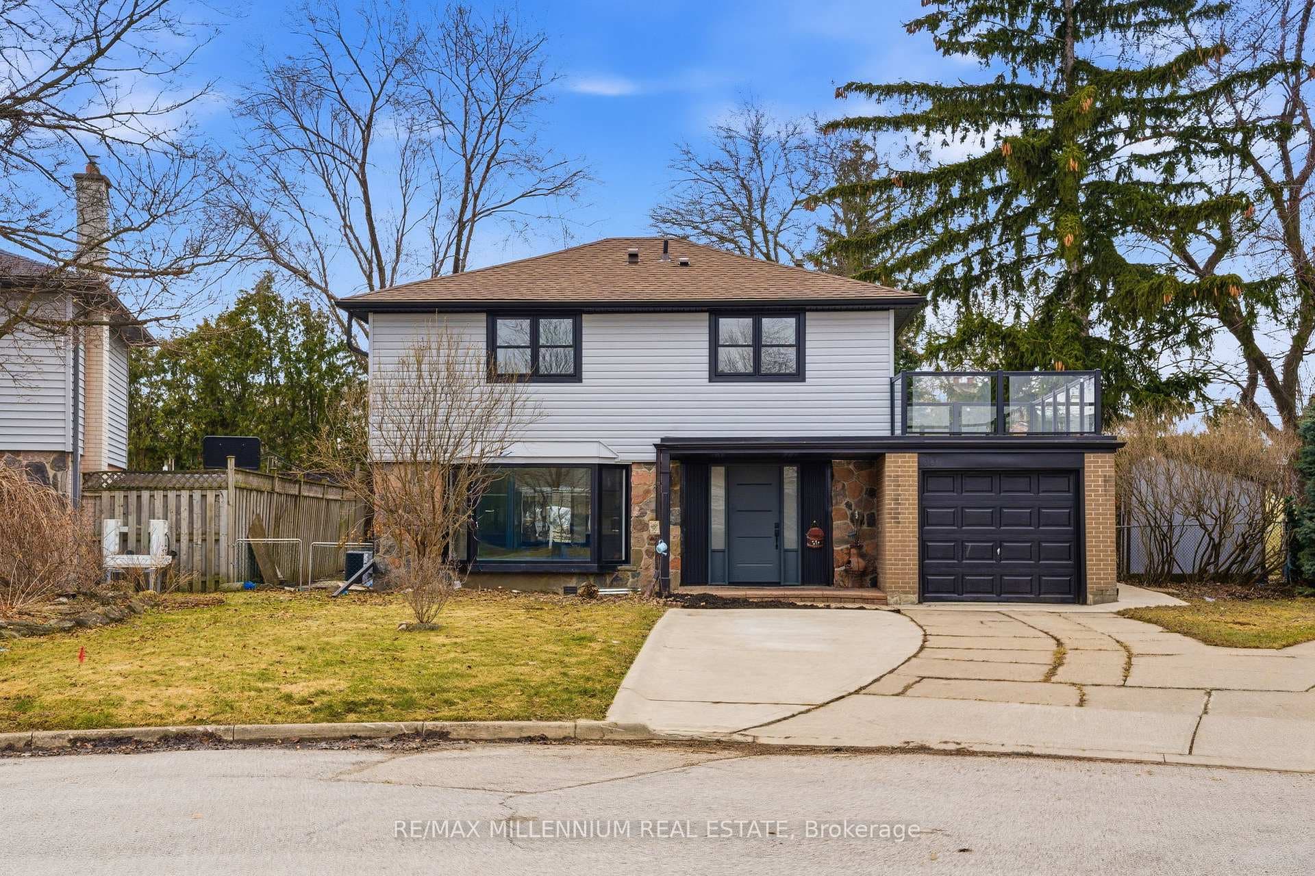 30 Allendale Road, Brampton, ON L6W 2Y8 - Photo 1