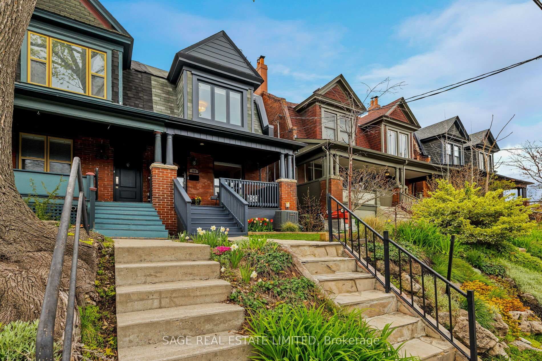 208 Galley Avenue, High Park / Junction / Roncesvalles, ON M6R 1H4 - Photo 1