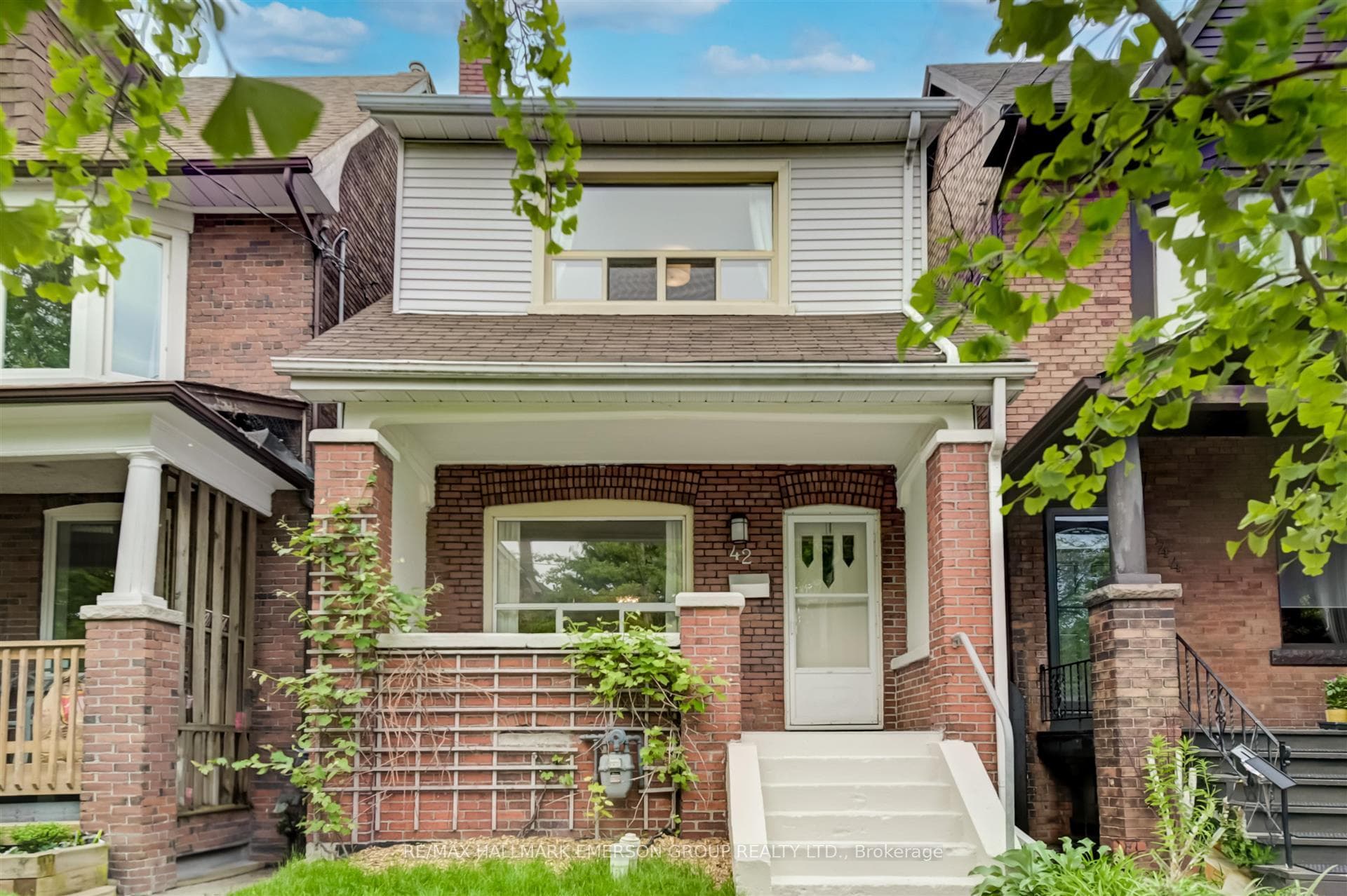 42 Cedarvale Avenue, The Beaches / Upper Beaches, ON M4C 4J4 - Photo 1