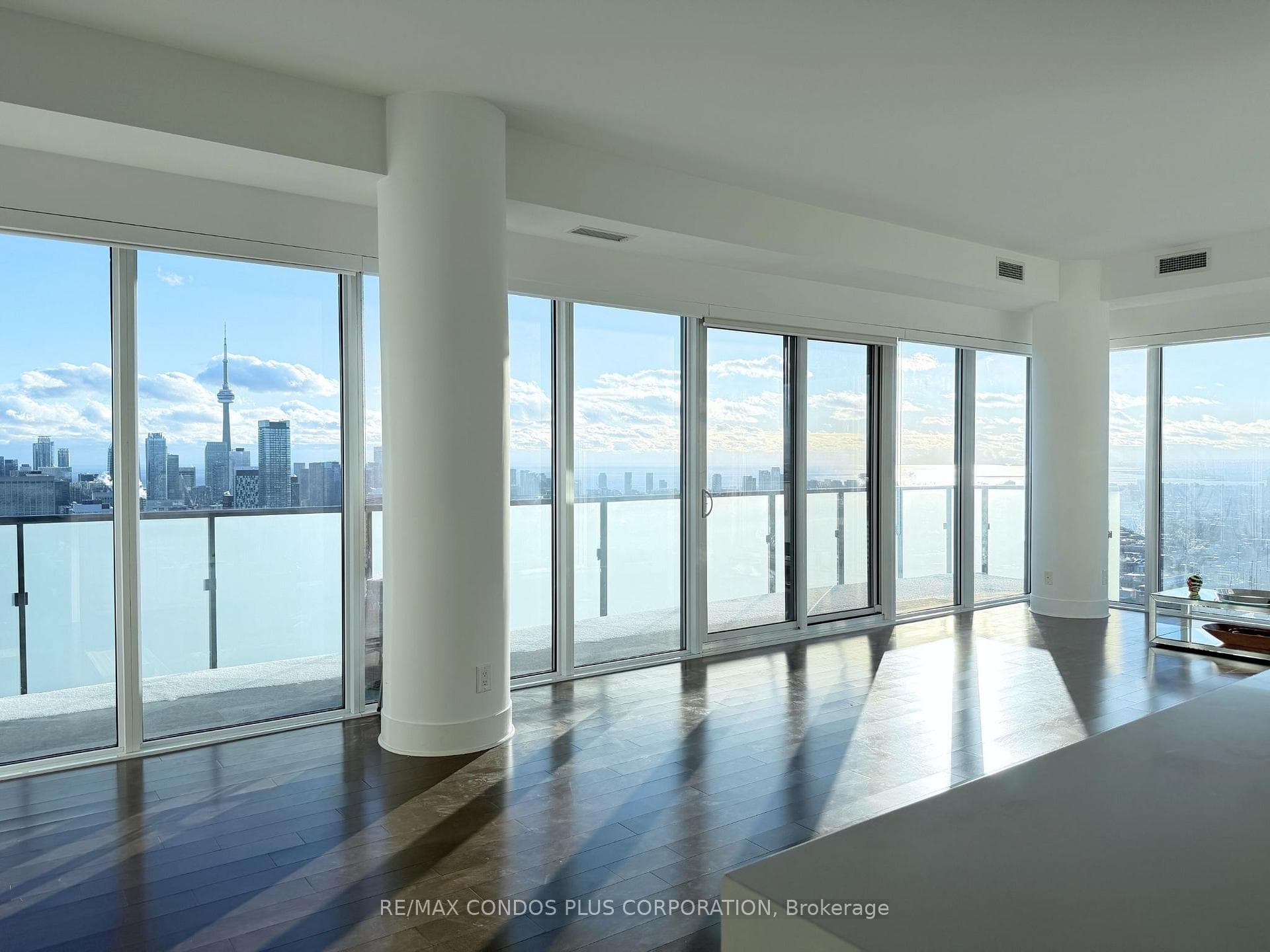 65 St. Mary Street Unit LPH02, Downtown Toronto / Waterfront, ON M5S 0A6 - Photo 1