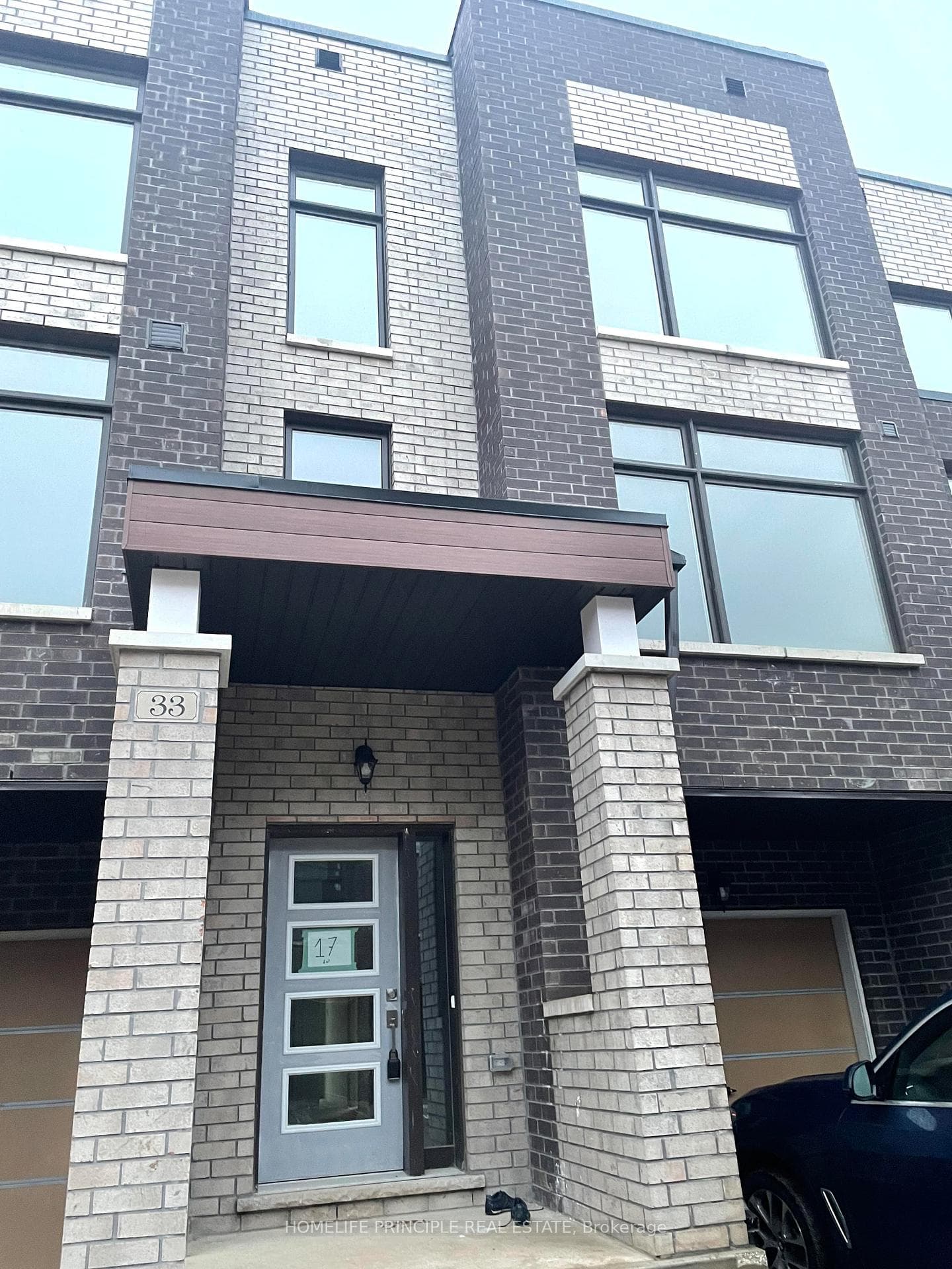 33 Queenpost Drive, Brampton, ON L6Y 6L2 - Photo 1