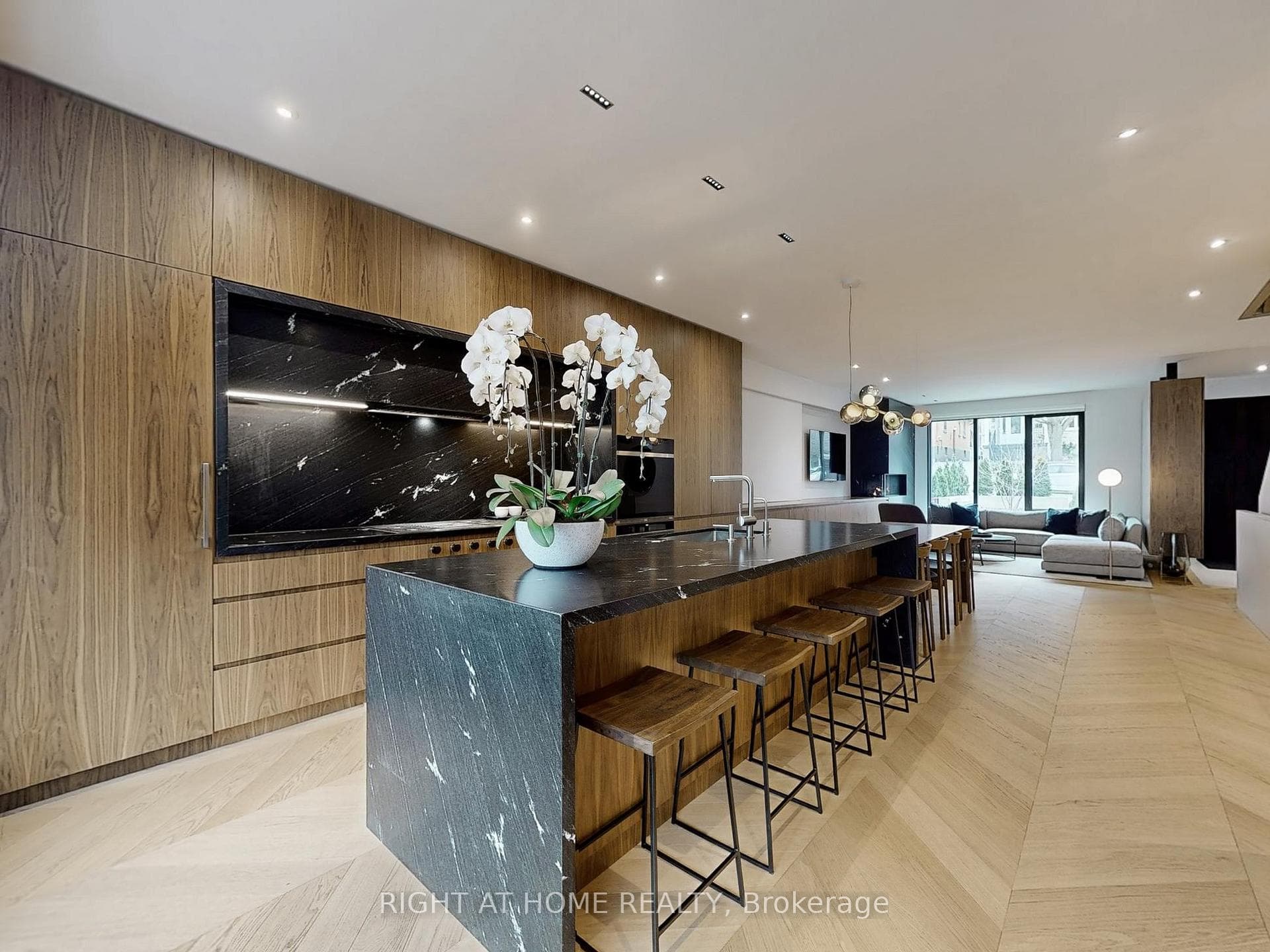 15 Durie Street, High Park / Junction / Roncesvalles, ON M6S 3E5 - Photo 1
