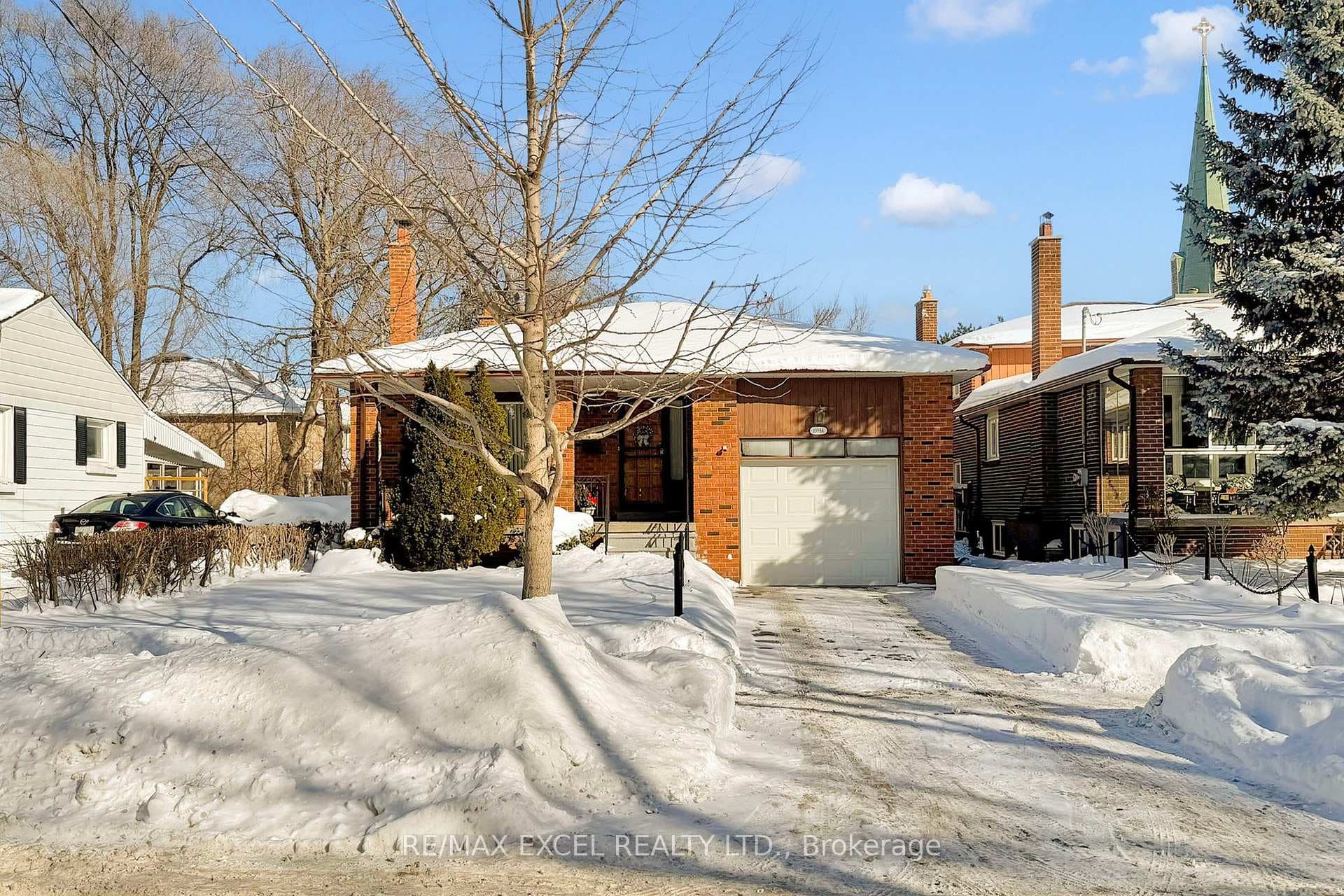 1089A Lillian Street, Willowdale / Newtonbrook, ON M2M 3G1 - Photo 1