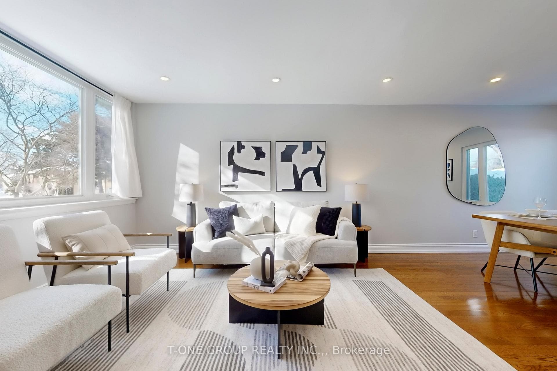26 Balaby Crescent, Don Mills / Parkwoods / Victoria Village, ON M3C 2B7 - Photo 1
