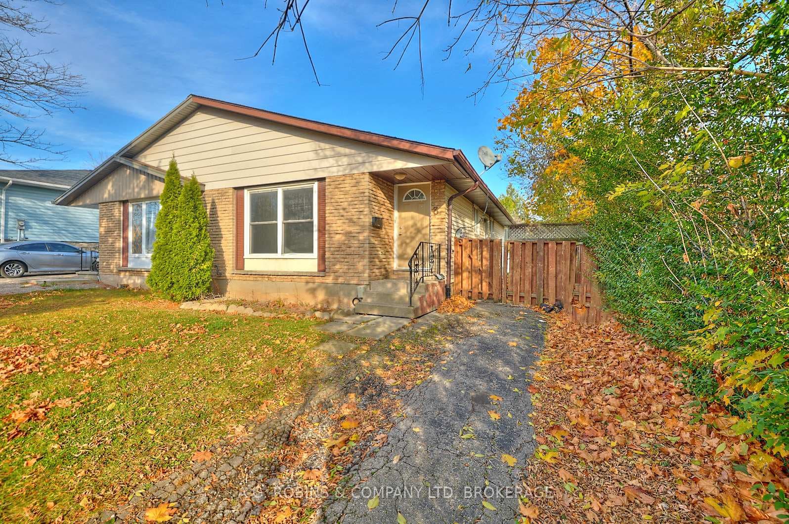 3 Calcott Court, Thorold, ON L2V 4J9 - Photo 1