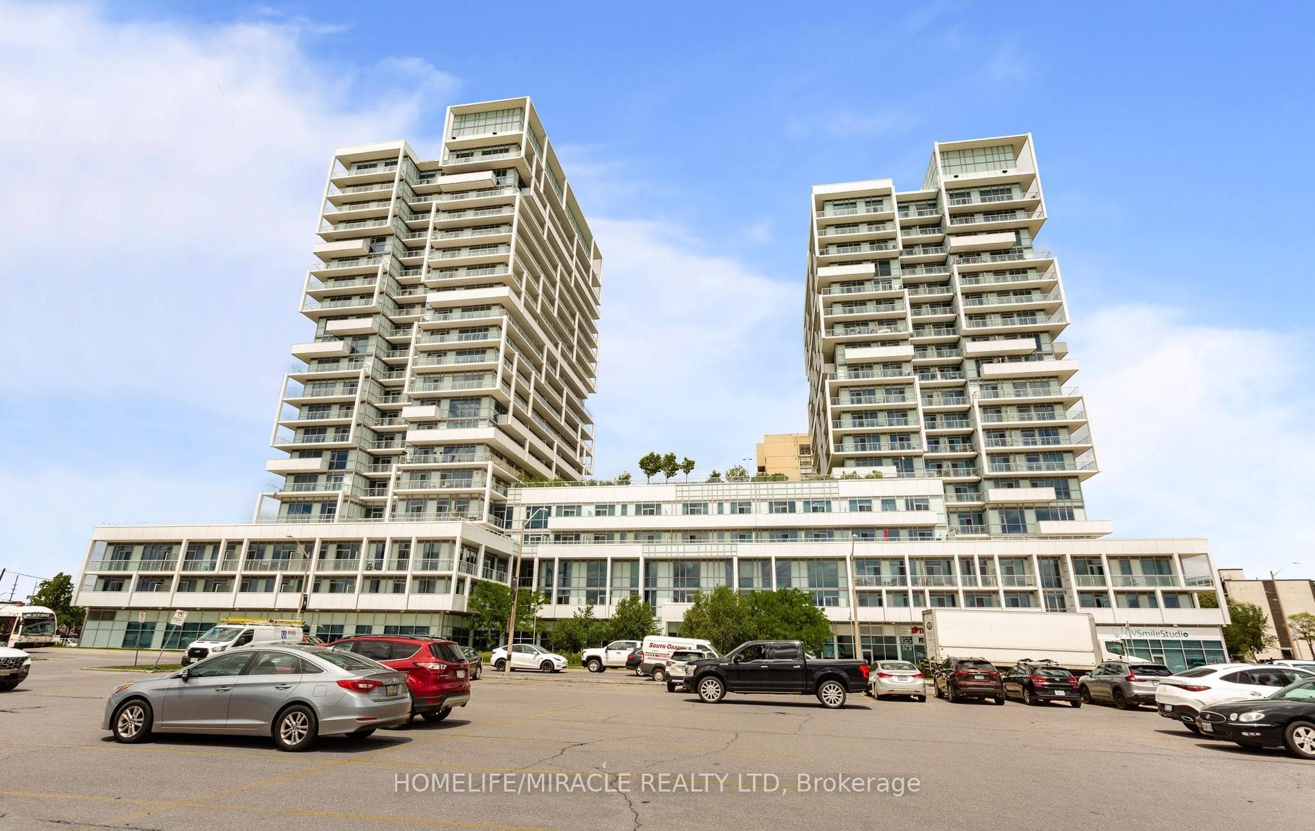 55 Speers Road Unit 1605, Oakville, ON L6K 0H9 - Photo 1
