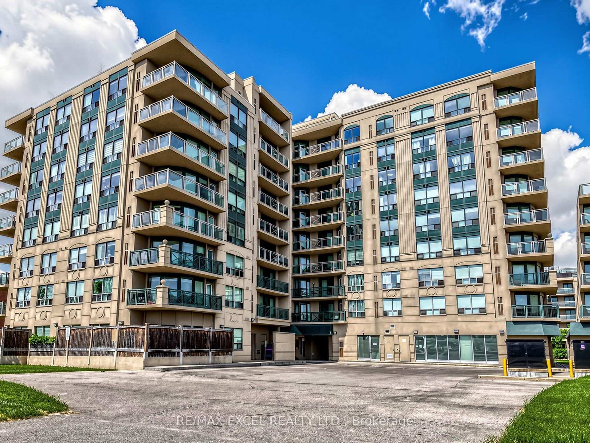 920 Sheppard Avenue Unit 711, North York (Bathurst Manor / Clanton Park), ON M3H 0A2 - Photo 1