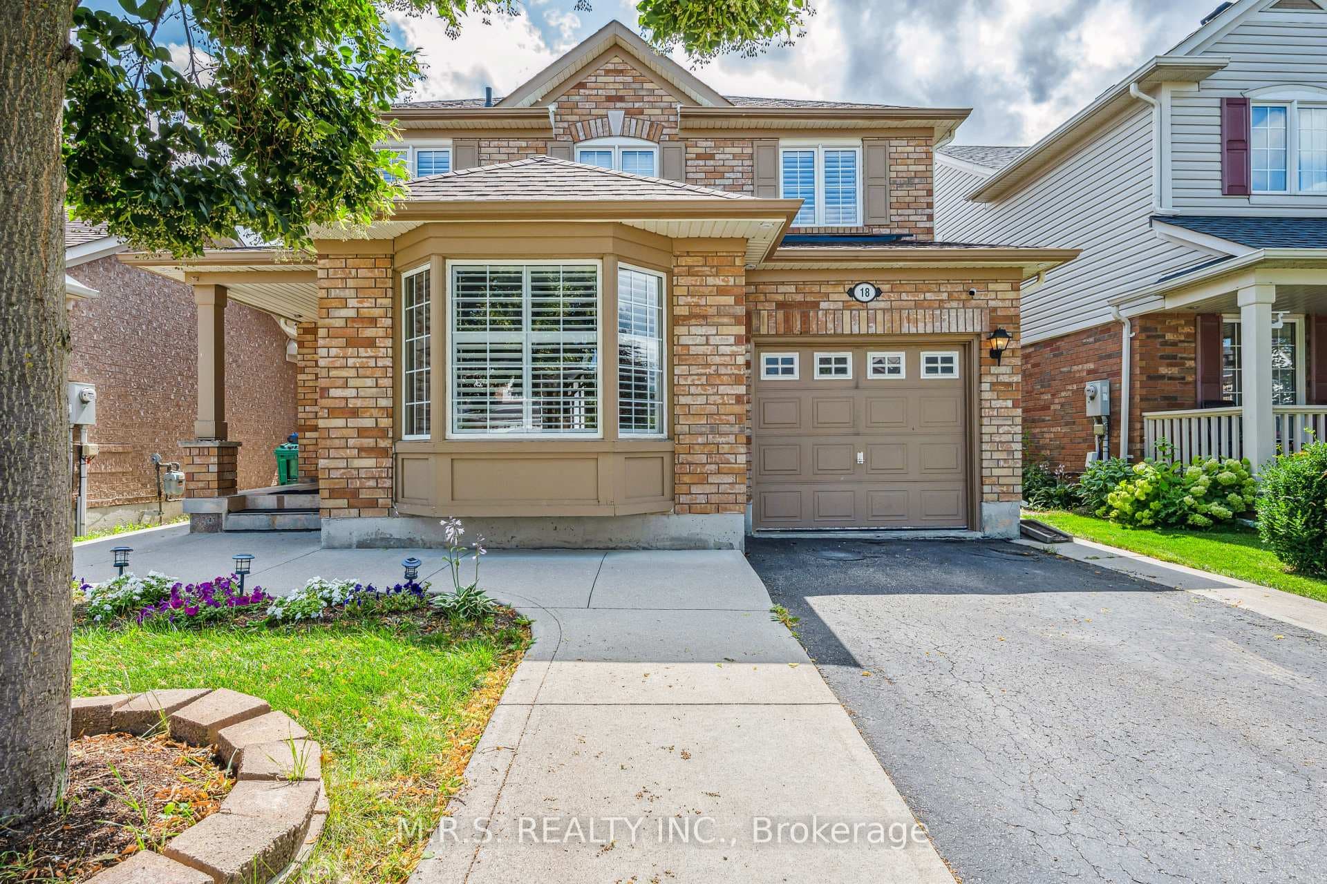 18 Orangegrove Drive, Brampton