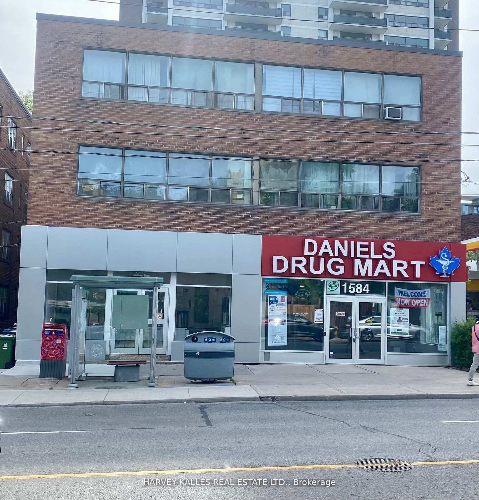 1582 Bathurst Street Unit B2, Forest Hill / Deer Park, ON M5P 3H3 - Photo 1
