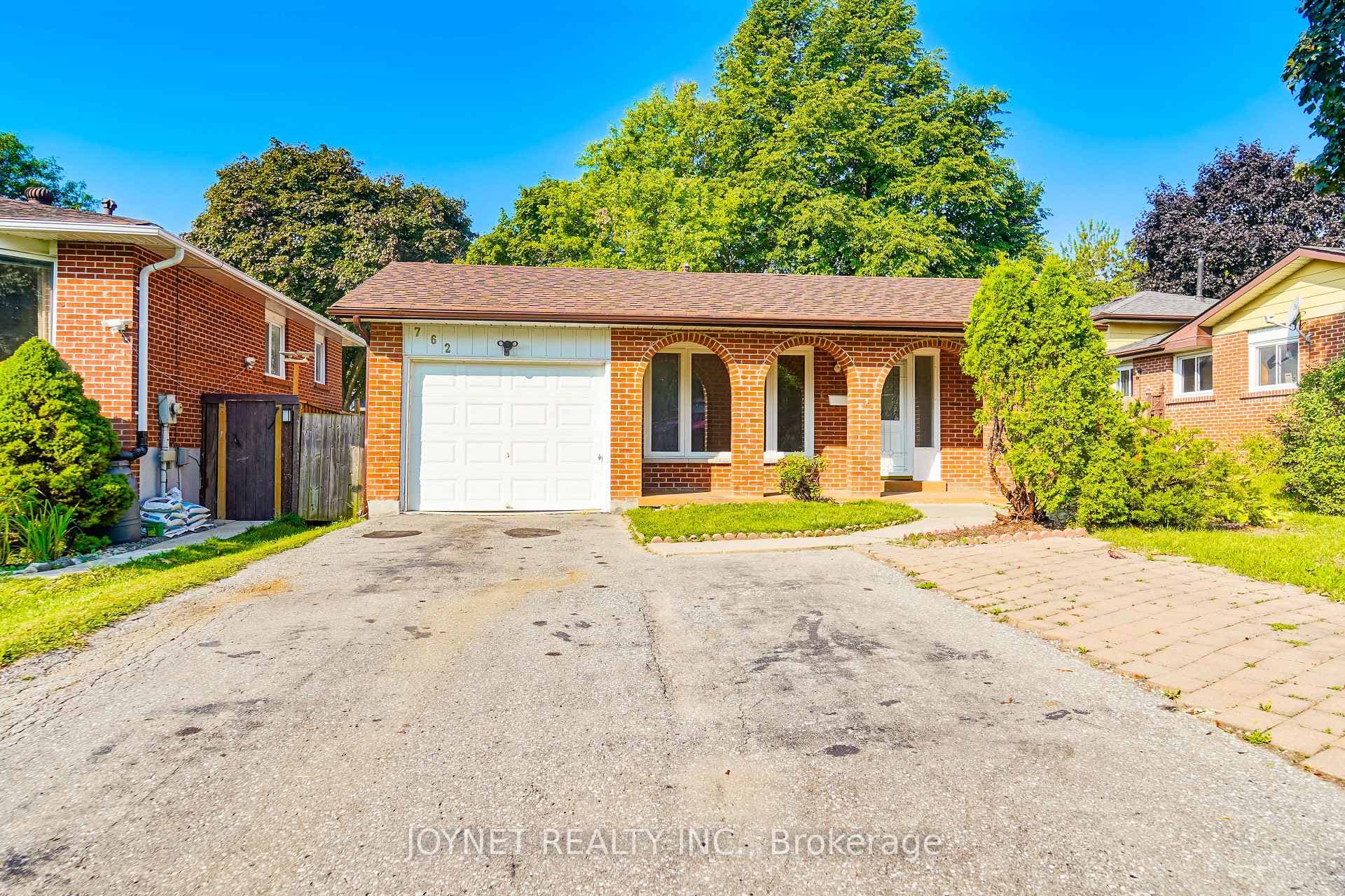 762 Lexington Street, Oshawa, ON L1G 6V3 - Photo 1