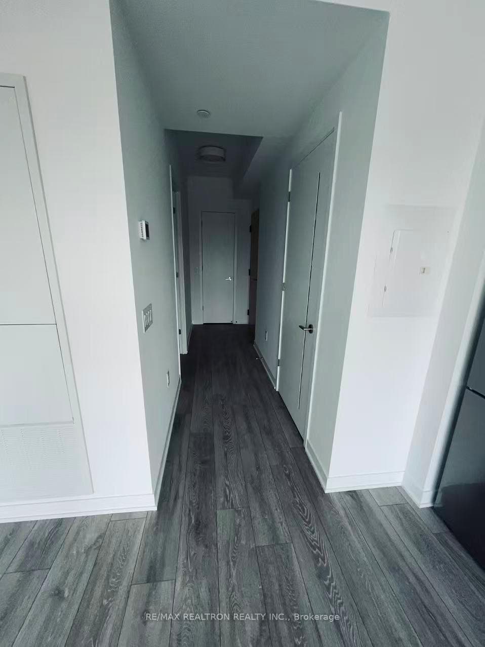 10 Oak Street Unit 1710, Regent Park / Cabbagetown / St. James Town, ON M5A 0Z1 - Photo 1