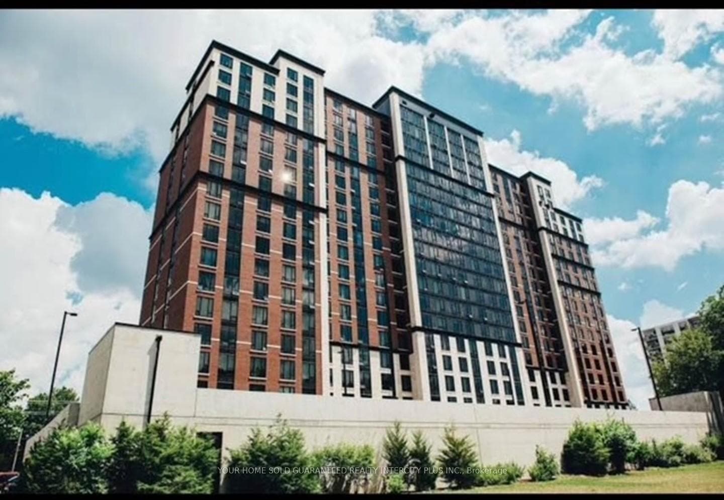 1235 Richmond Street Unit 211, London East, ON N6A 0C1 - Photo 1