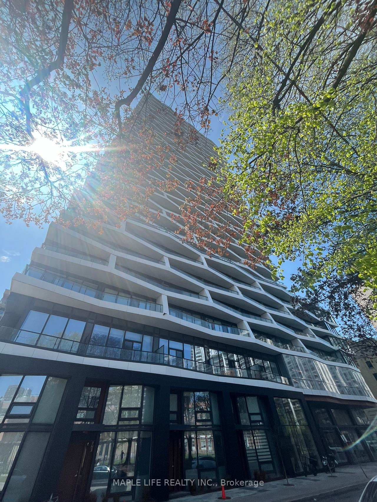 85 Wood Street Unit 803, Toronto C08