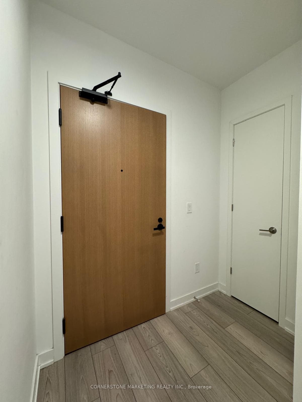 8 Tippett Road Unit 218, North York (Bathurst Manor / Clanton Park), ON M3H 0E7 - Photo 1