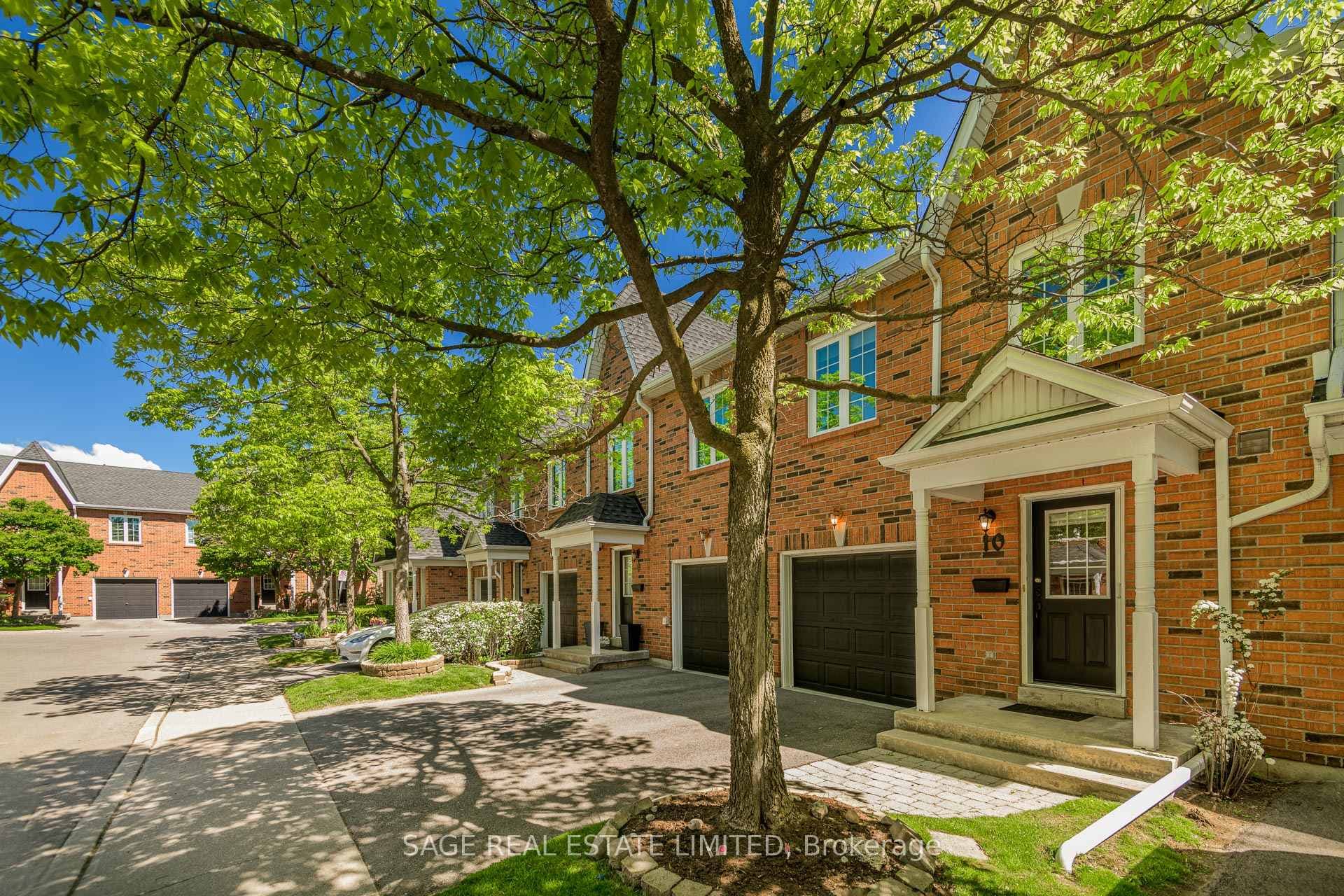 5427 Lakeshore Road Unit 10, Burlington, ON L7L 1E1 - Photo 1