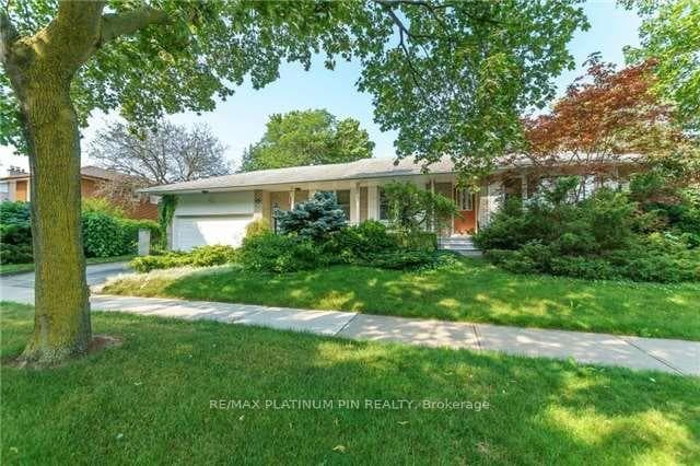 24 Hartsdale Drive, Etobicoke (Kingsview Village / Humber Heights), ON M9R 2S5 - Photo 1