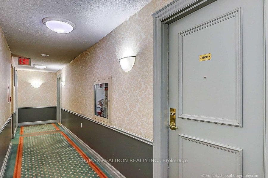 2627 Mccowan Road Unit 808, Agincourt / Milliken, ON M1S 5T1 - Photo 1
