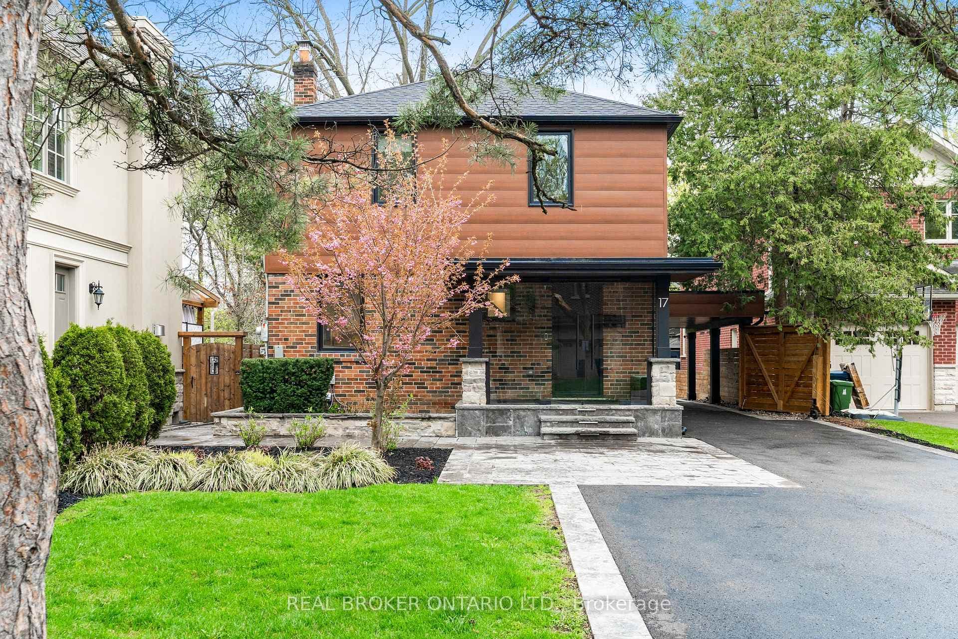 17 Old Oak Road, Etobicoke (Islington / Rexdale), ON M9A 2V9 - Photo 1
