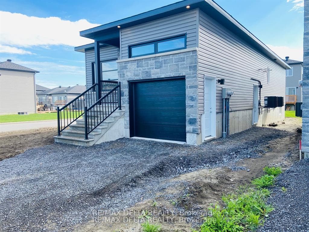 517 Chambord Street Unit A, Alfred and Plantagenet