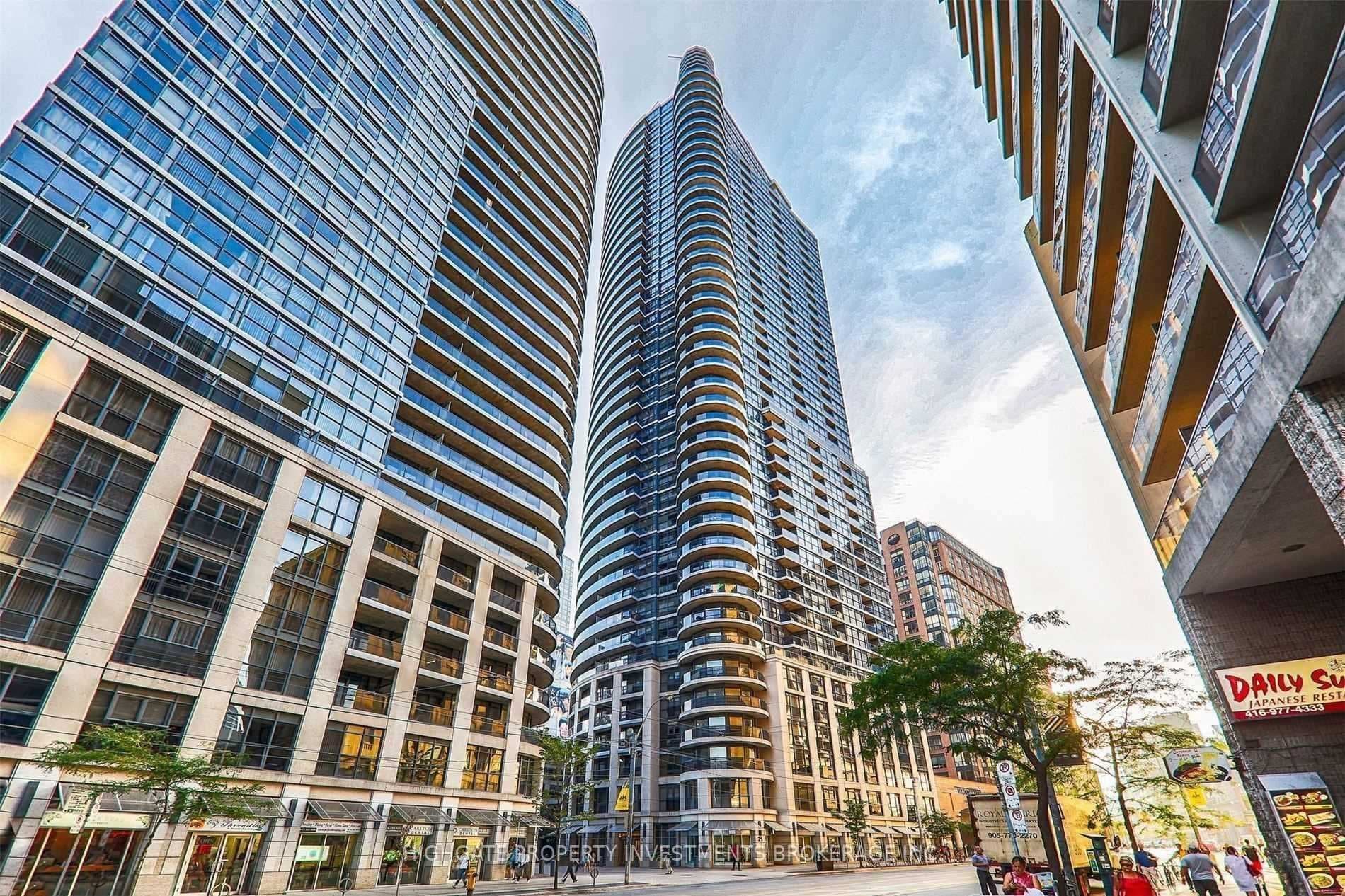 21 Carlton Street Unit 1907, Toronto C08