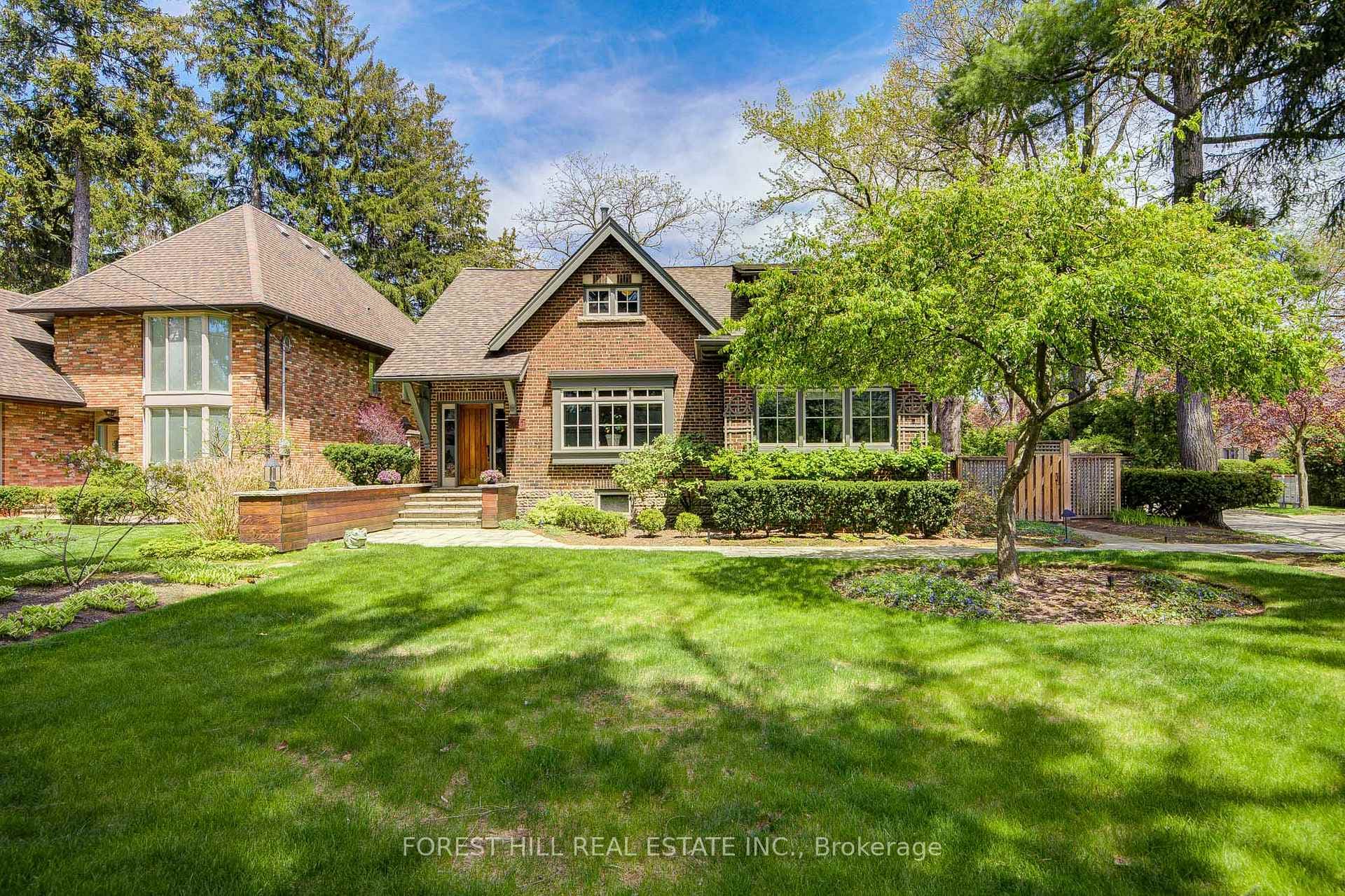 1381 Lorne Park Road, Mississauga, ON L5H 3B2 - Photo 1