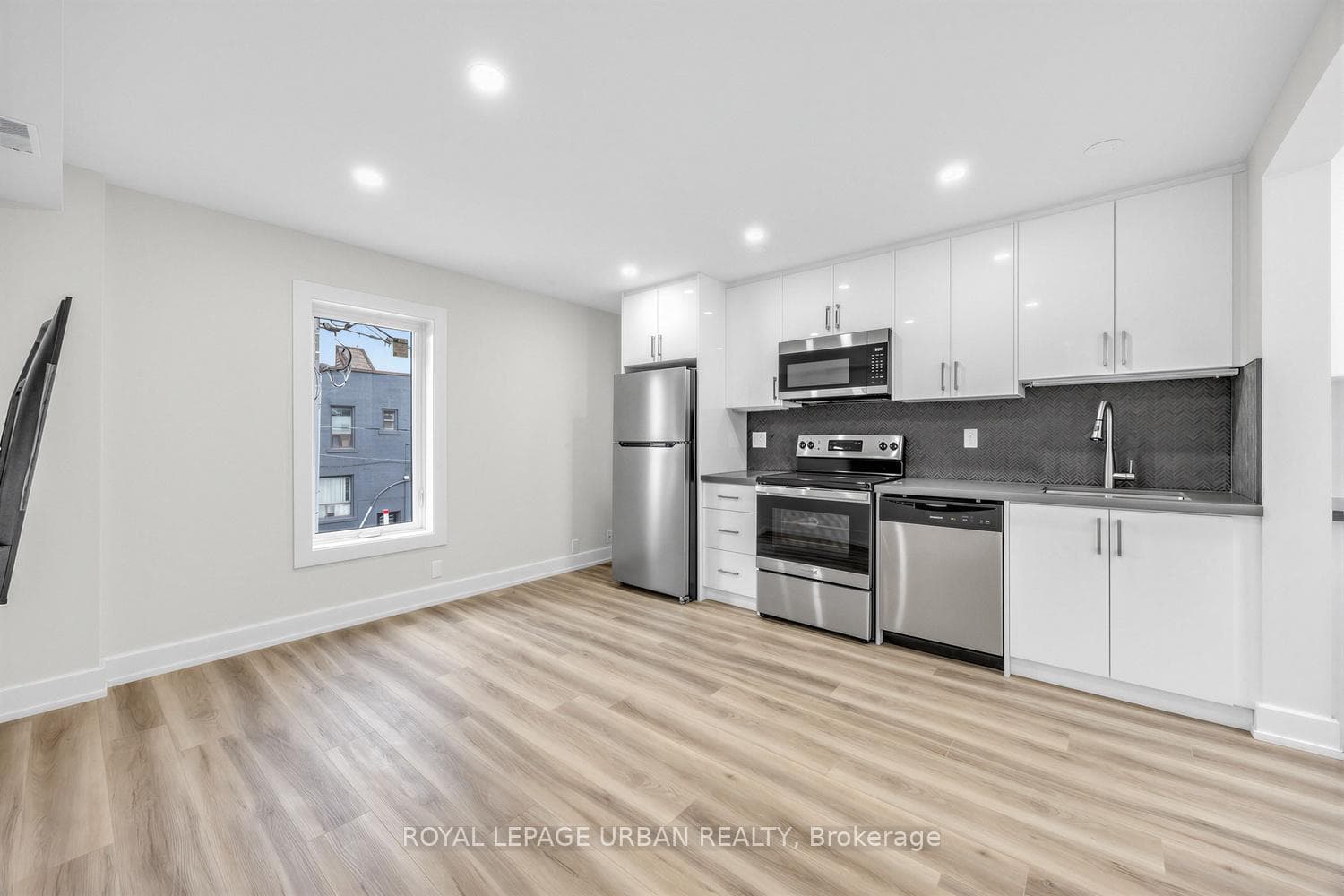 851 Danforth Avenue Unit A, Riverdale / Leslieville, ON M4J 1L2 - Photo 1