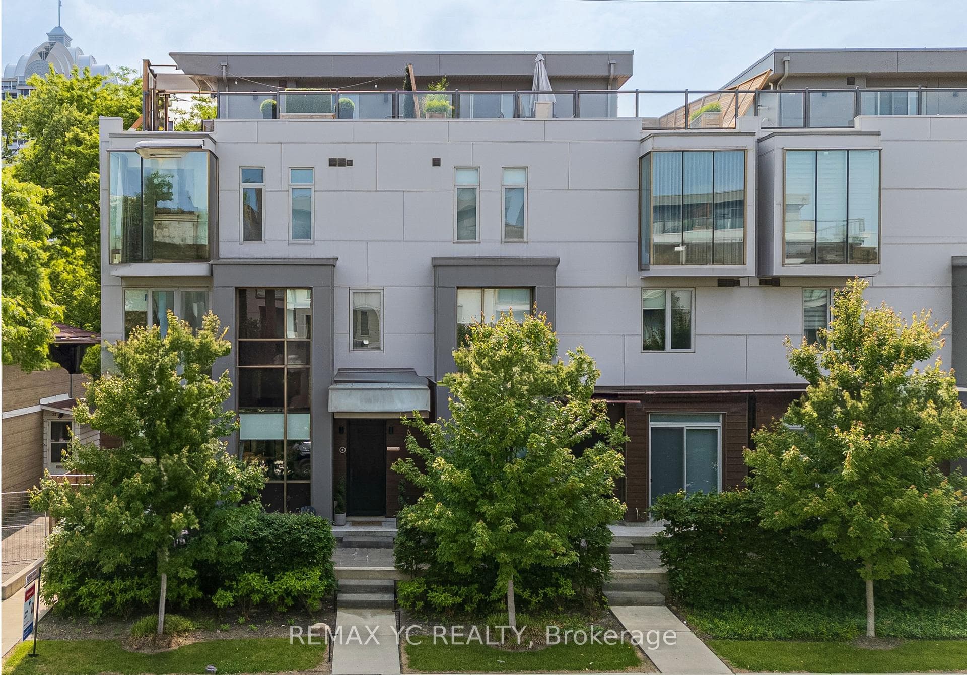 18 Greenbriar Road Unit 4, Hillcrest Village / Bayview Village, ON M2K 0G7 - Photo 1