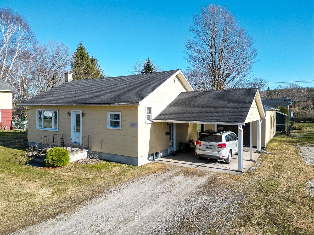 817 11th Street, Owen Sound, ON N4K 3T4 - Photo 1