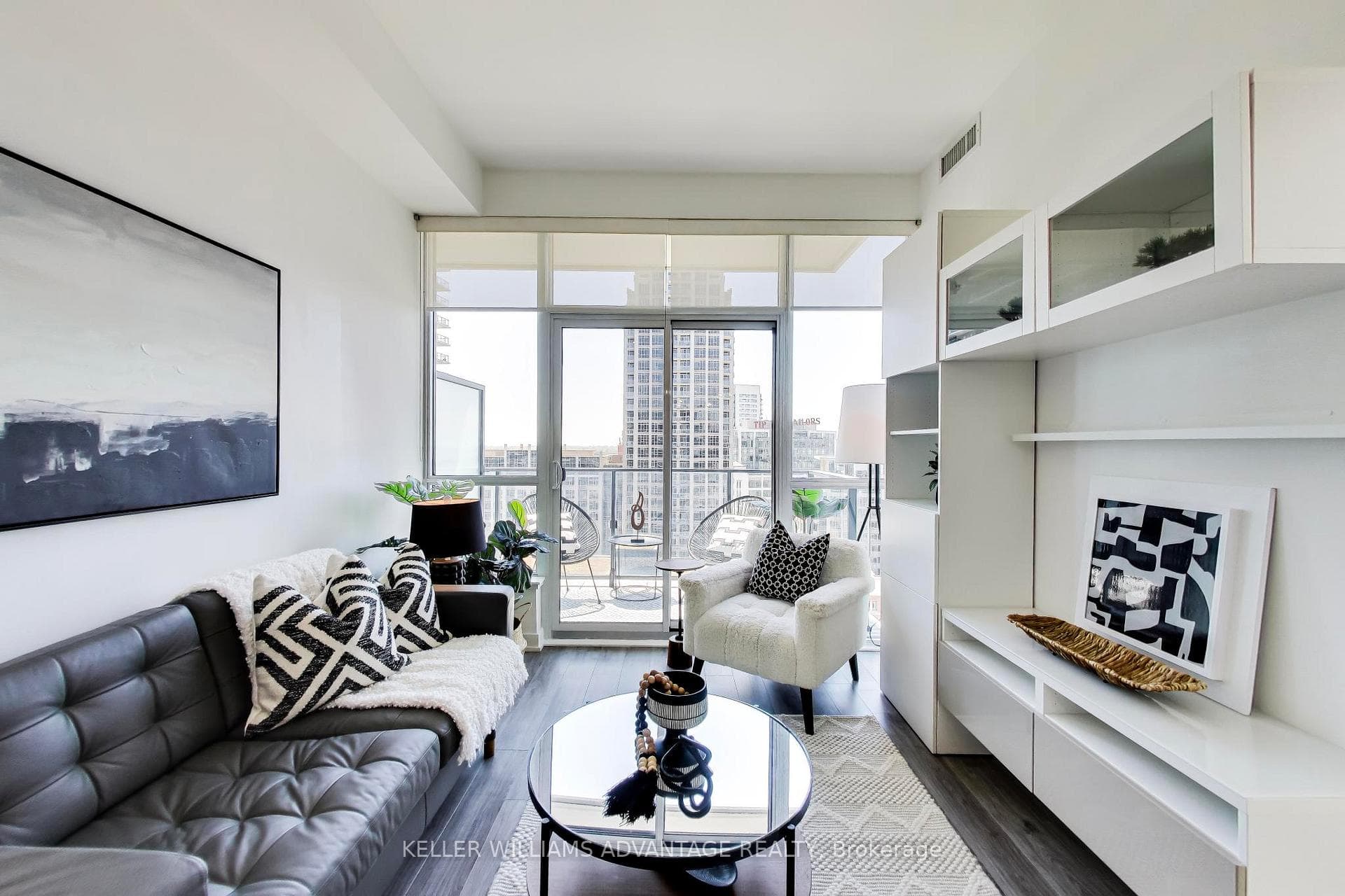 50 Bruyeres Mews Unit 1608, Downtown Toronto / Waterfront, ON M5V 0A7 - Photo 1