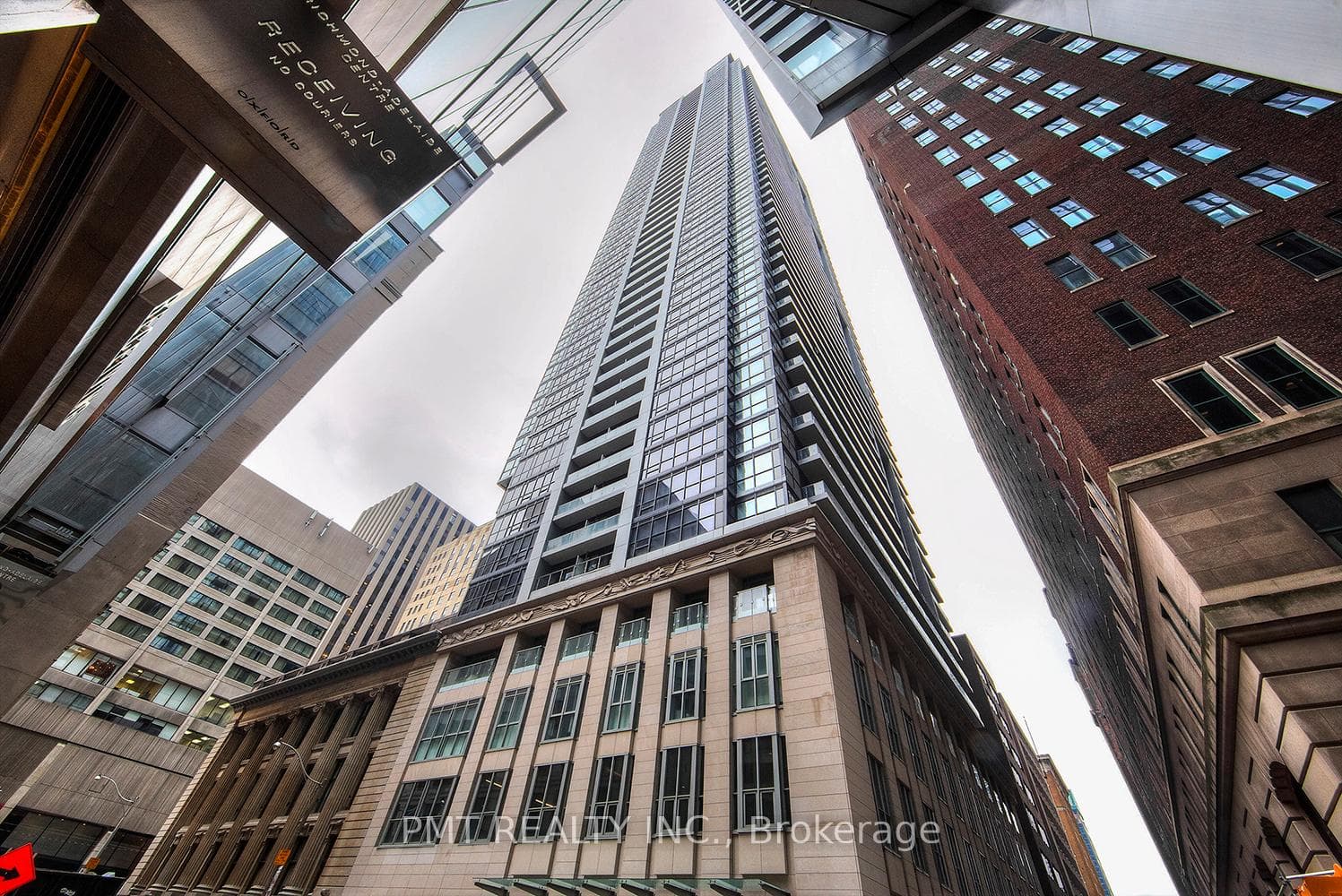 70 Temperance Street Unit 403, Downtown Toronto / Waterfront, ON M5H 4E8 - Photo 1