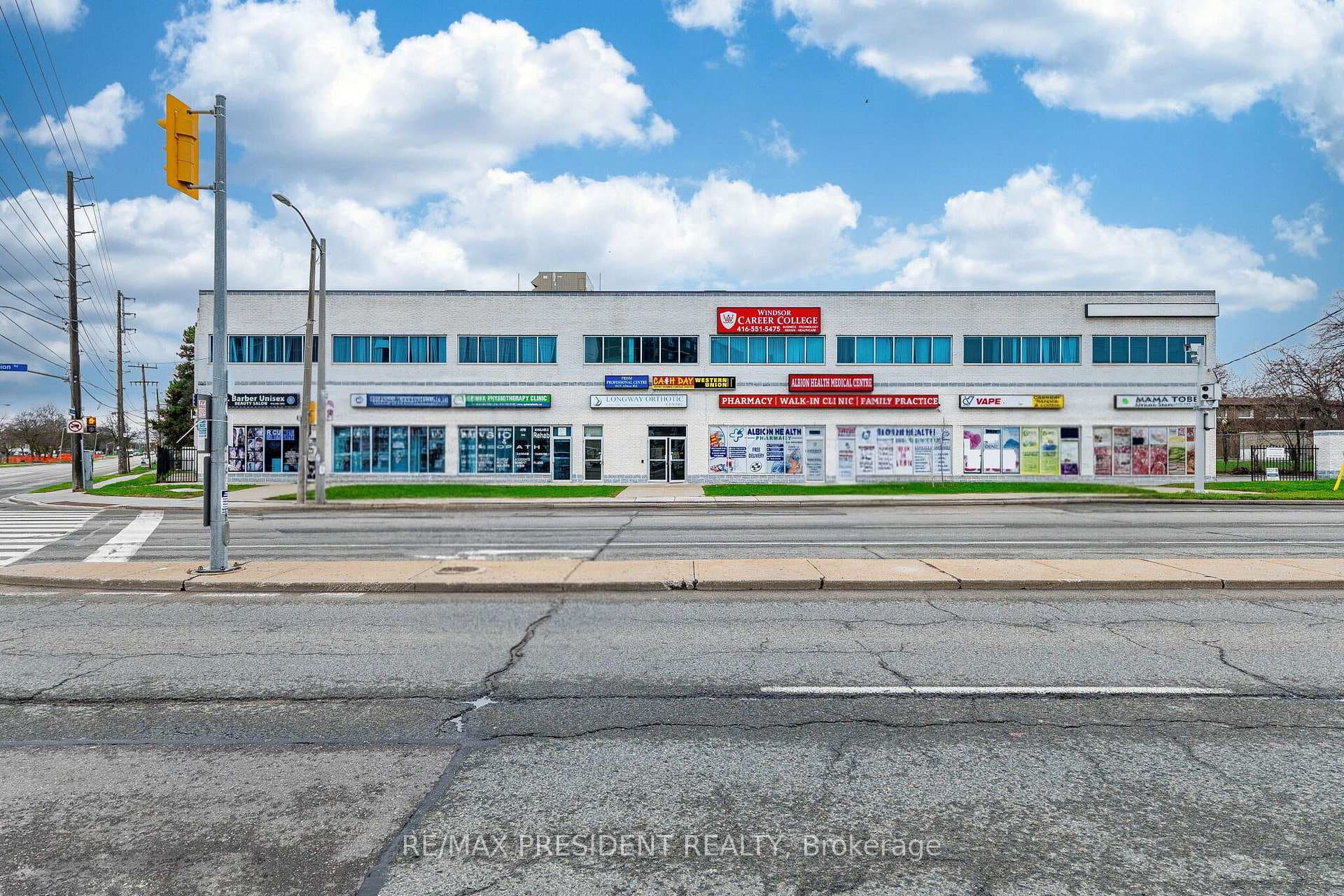1625 Albion Road, Etobicoke (West Mall / Rexdale), ON M9V 5H8 - Photo 1