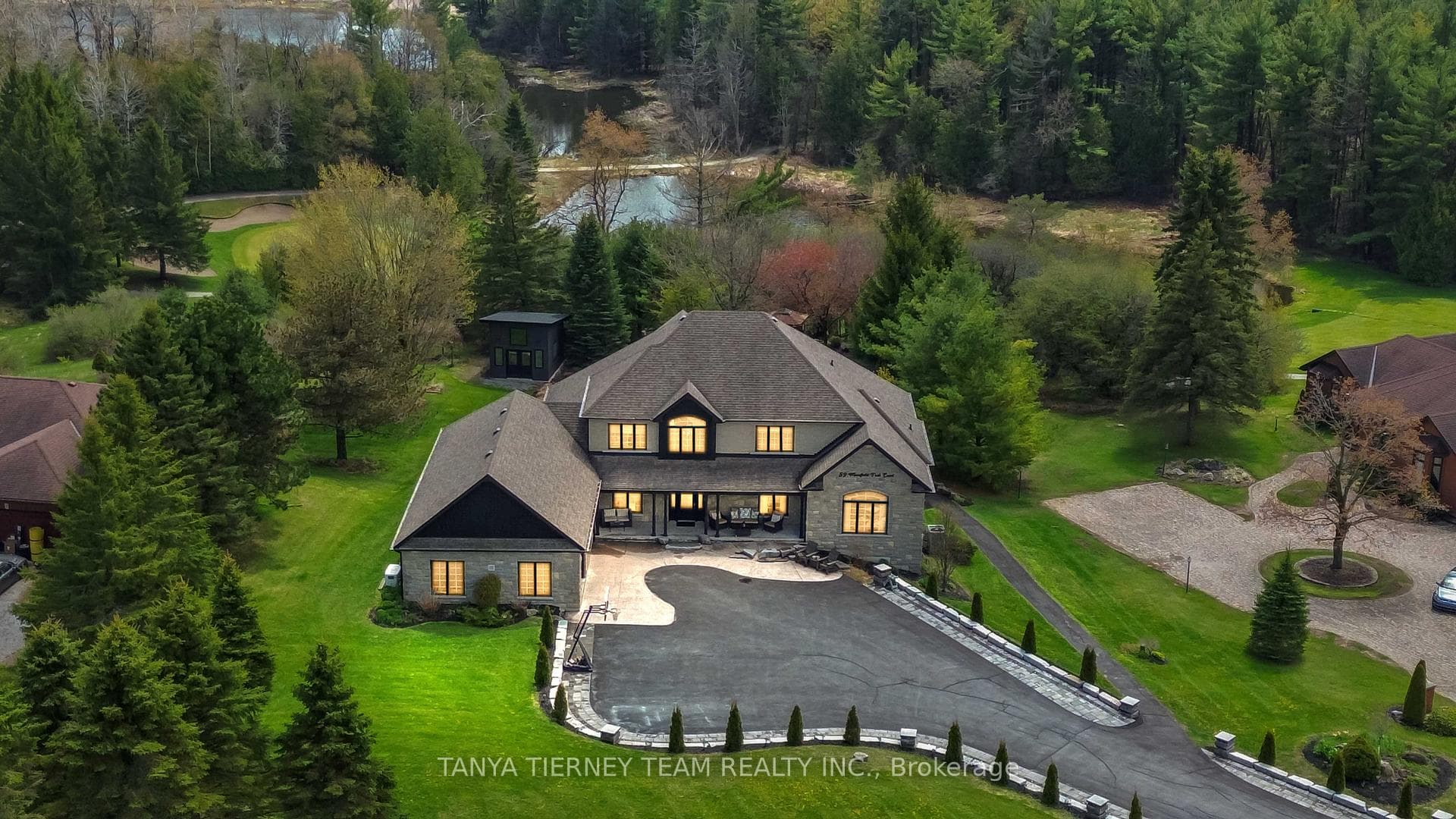 59 Mansfield Park Court, Scugog