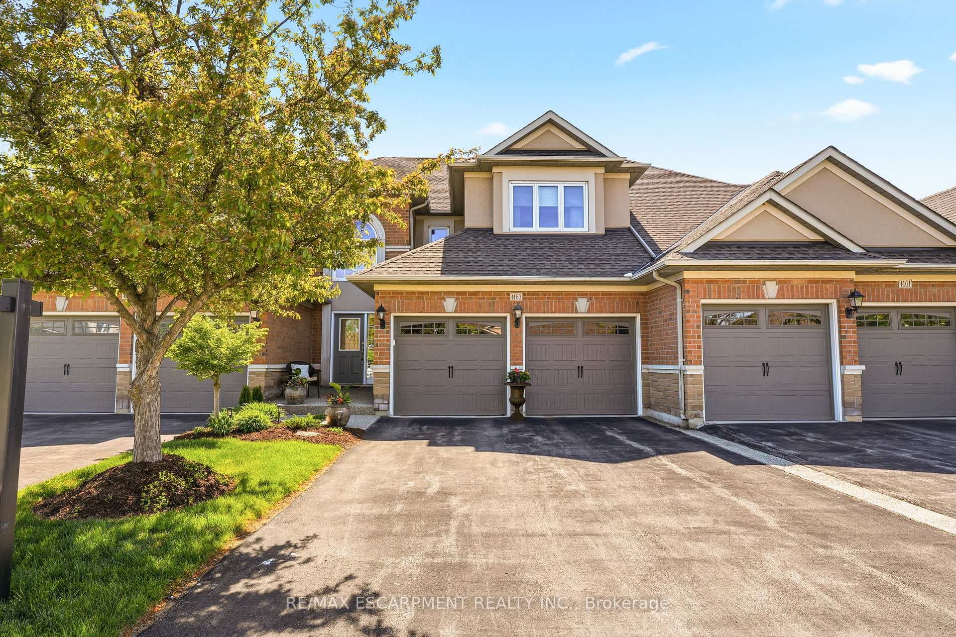 4163 STONEBRIDGE Crescent, Burlington, ON L7M 4N2 - Photo 1
