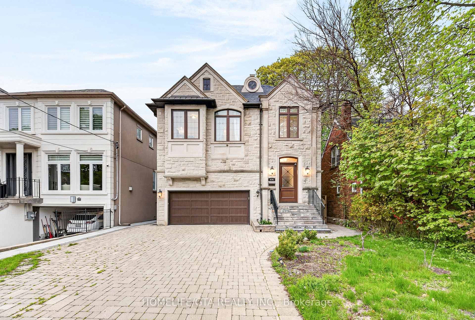674 Bedford Park Avenue, Lawrence Park / Bedford Park, ON M5M 1K3 - Photo 1