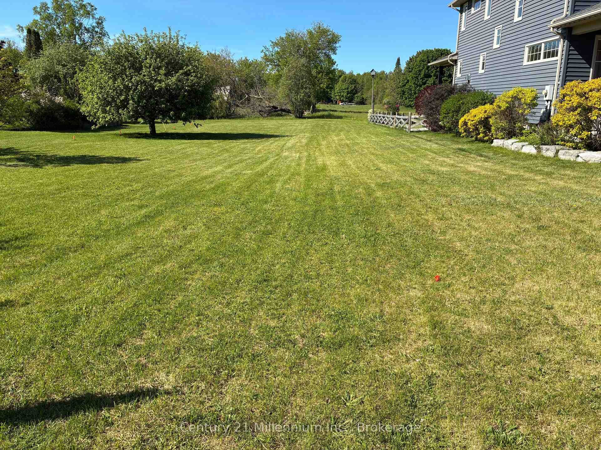 430 Kincardine Avenue, Kincardine, ON N2Z 2W3 - Photo 1
