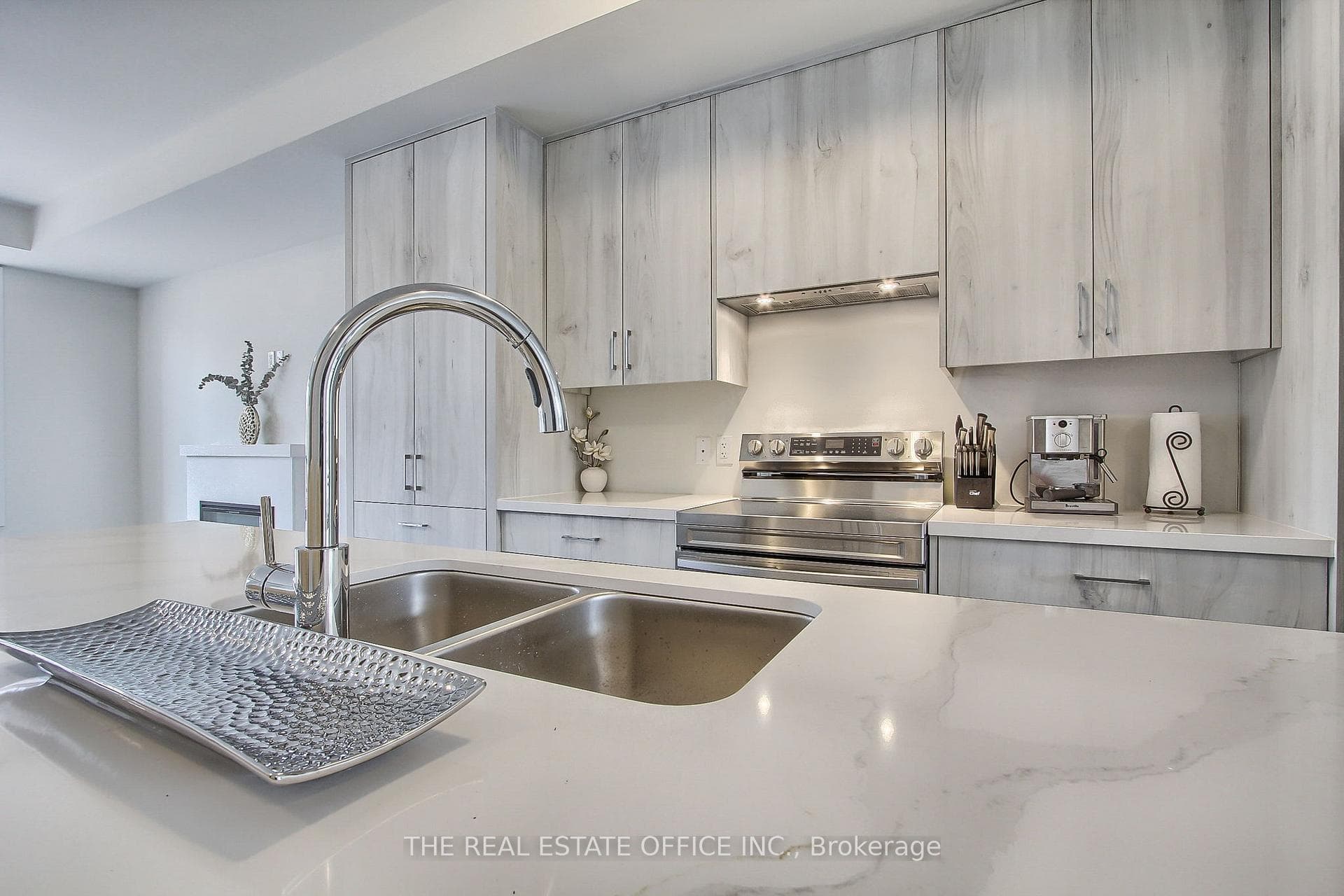 1340 William Halton Parkway, Oakville, ON L6H 7B3 - Photo 1