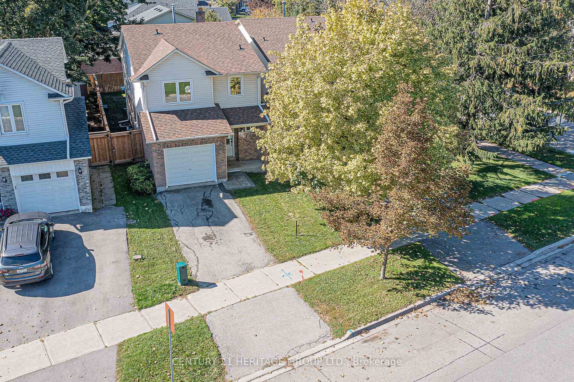 134 Walton Drive, Aurora, ON L4G 3K4 - Photo 1