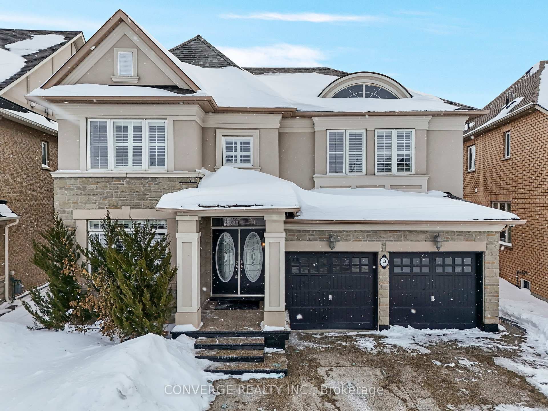 9 Islington Drive, Brampton