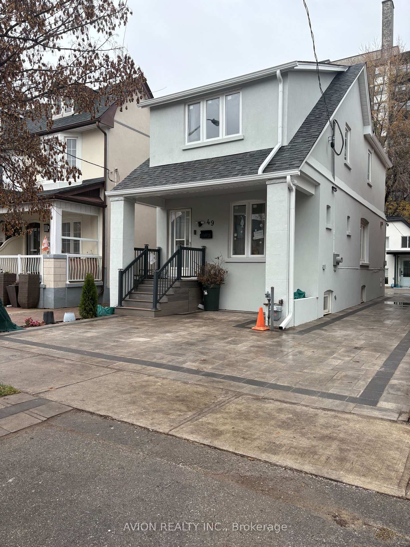 49 Torrens Avenue, Danforth / East York, ON M4K 2H9 - Photo 1