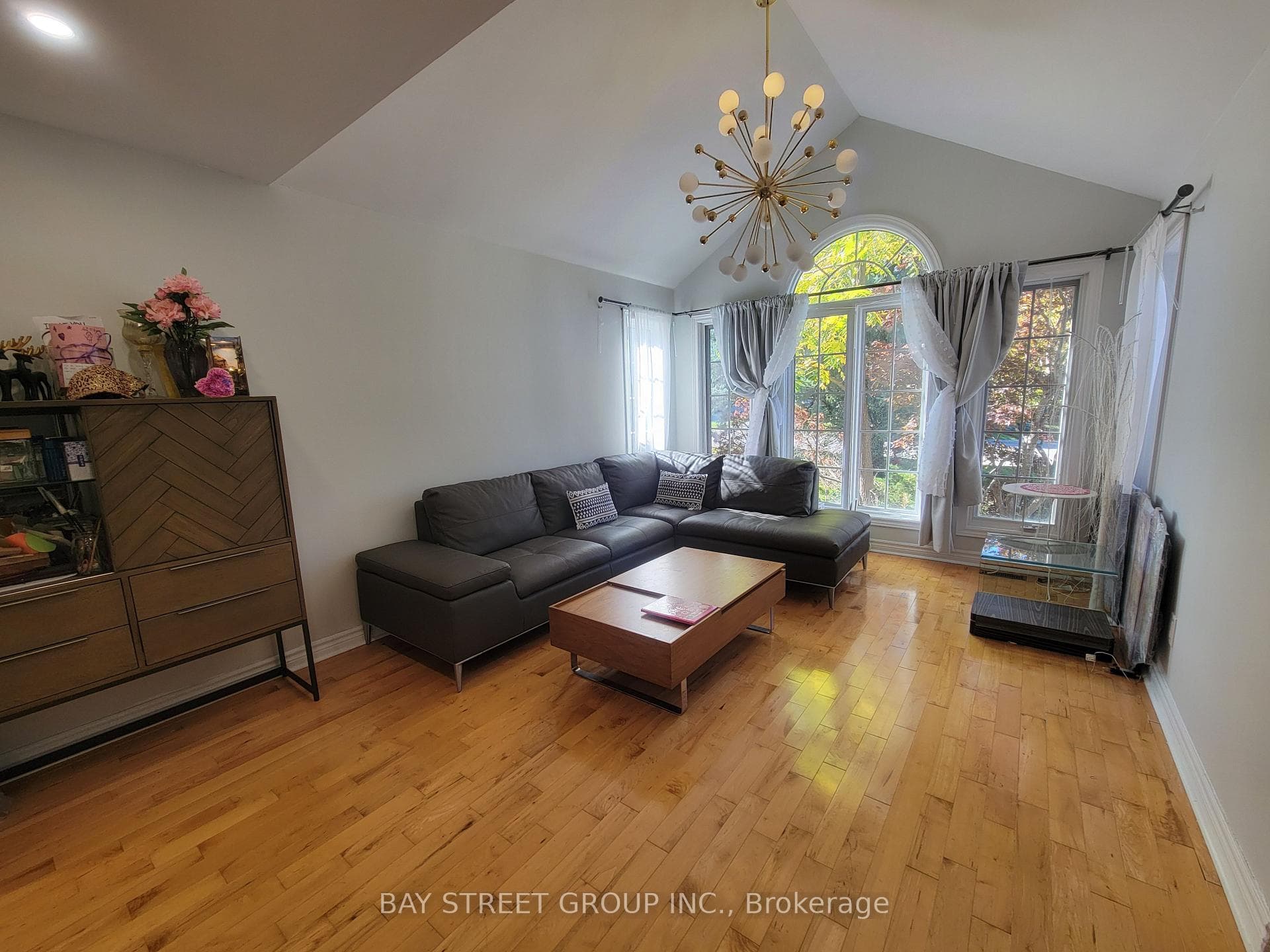 98 Brookeview Drive, Aurora, ON L4G 6R5 - Photo 1