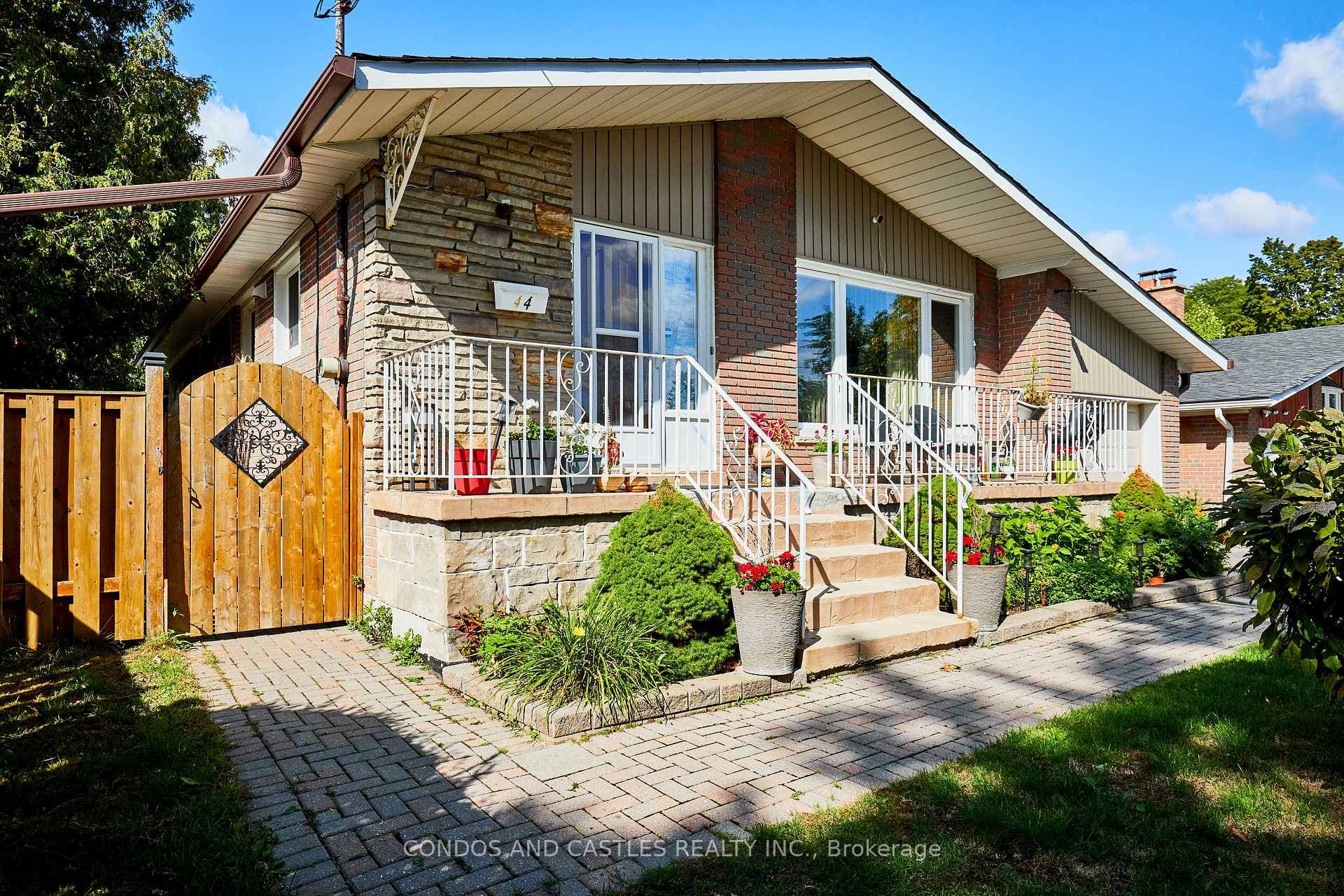 44 Farmbrook Road, Scarborough (West Hill / Highland Creek), ON M1J 2S5 - Photo 1