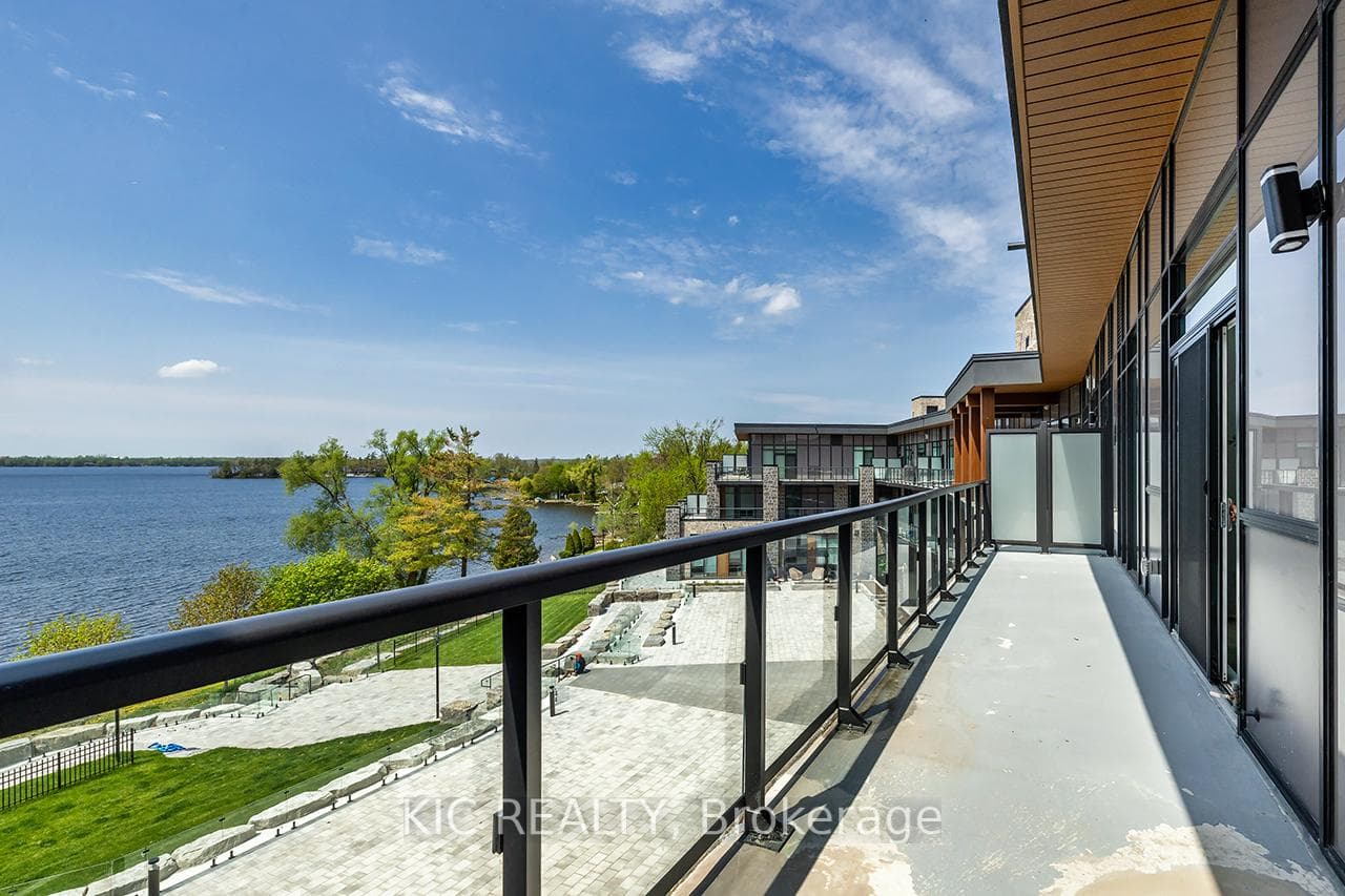 99 Louisa Street Unit 307, Kawartha Lakes