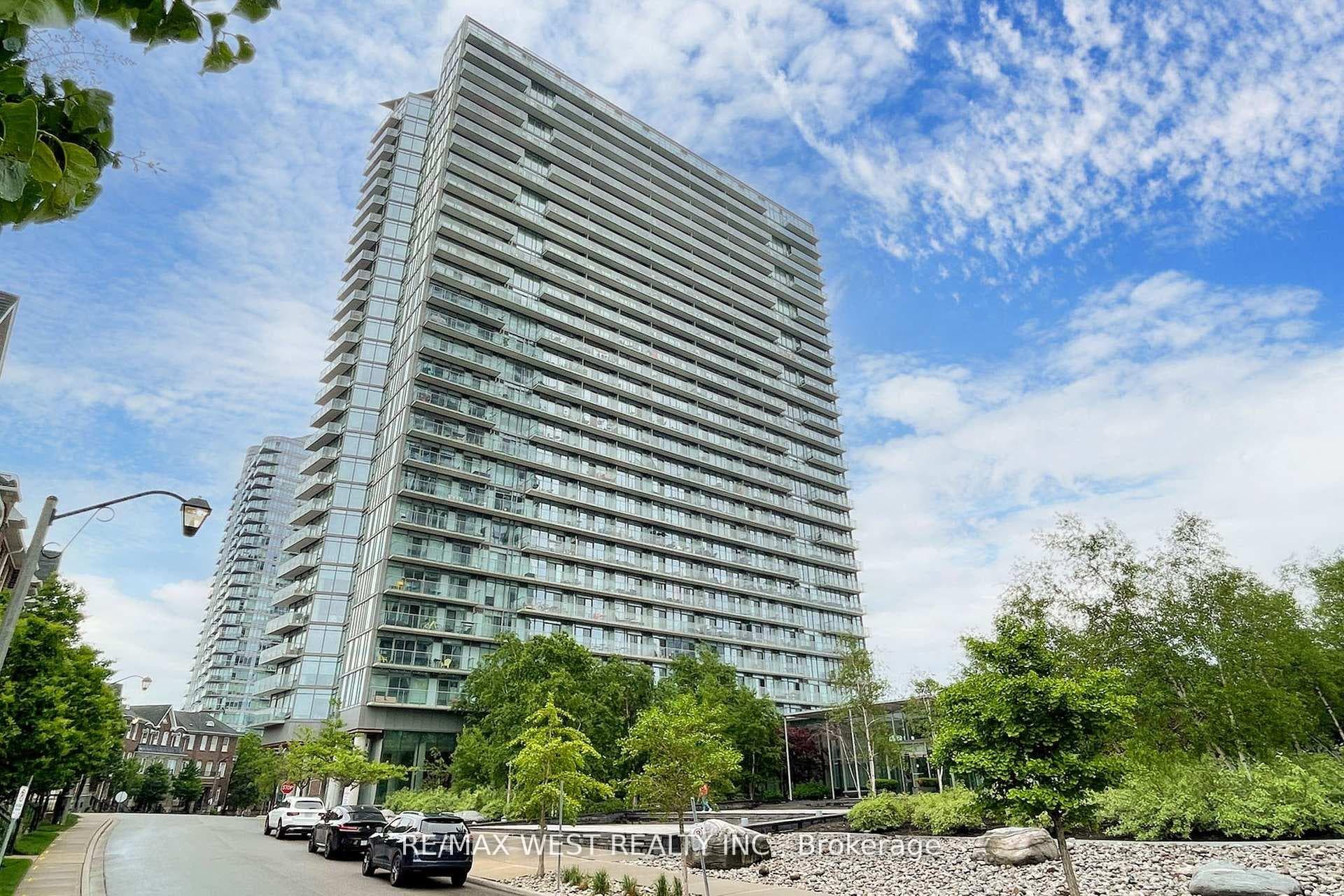 103 The Queensway N/A Unit 813, High Park / Junction / Roncesvalles, ON M6S 5B3 - Photo 1